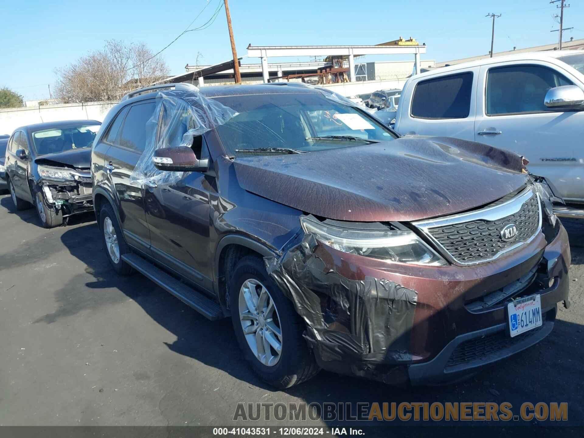 5XYKT4A79FG602918 KIA SORENTO 2015