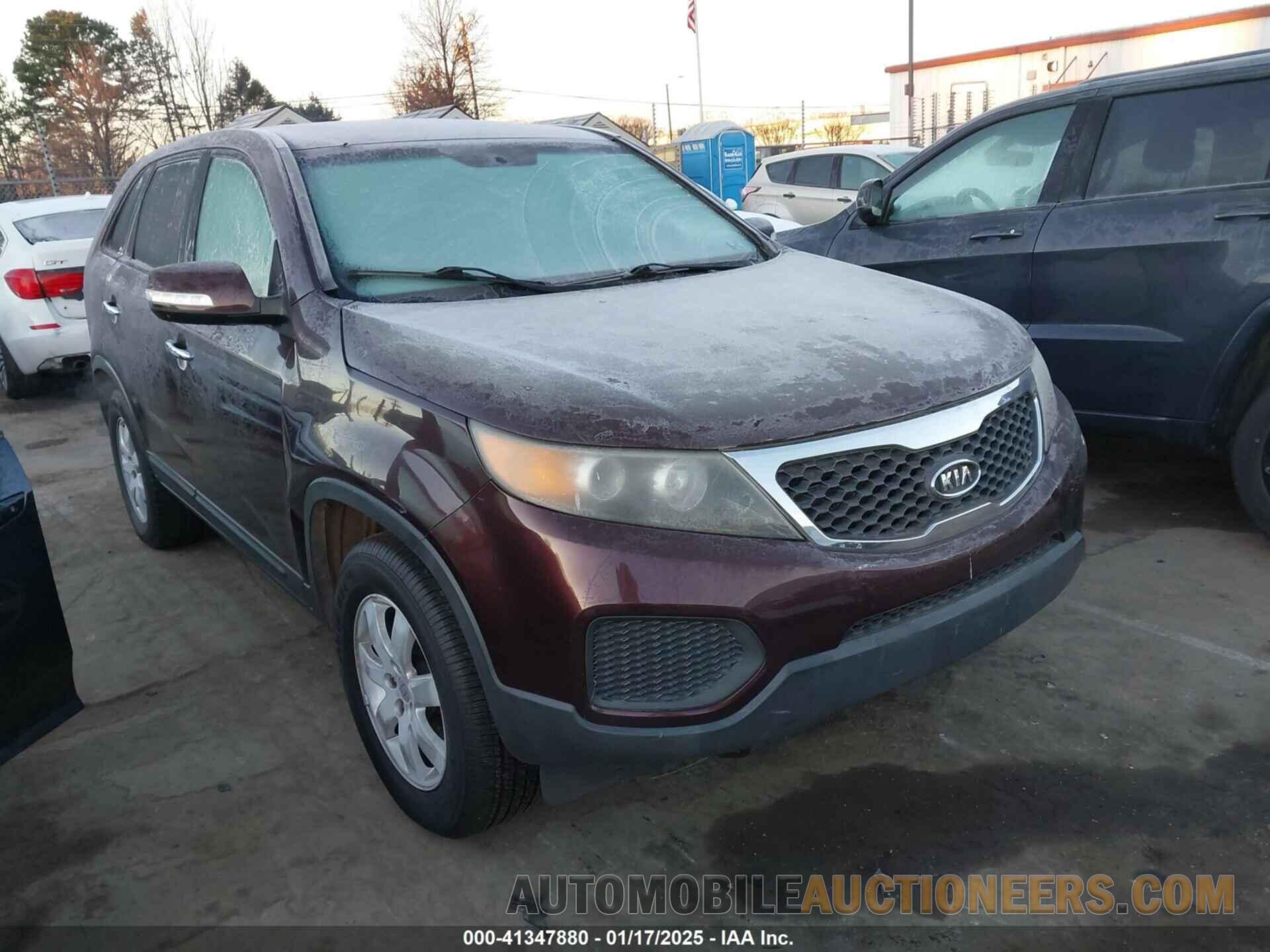 5XYKTCA10BG002207 KIA SORENTO 2011