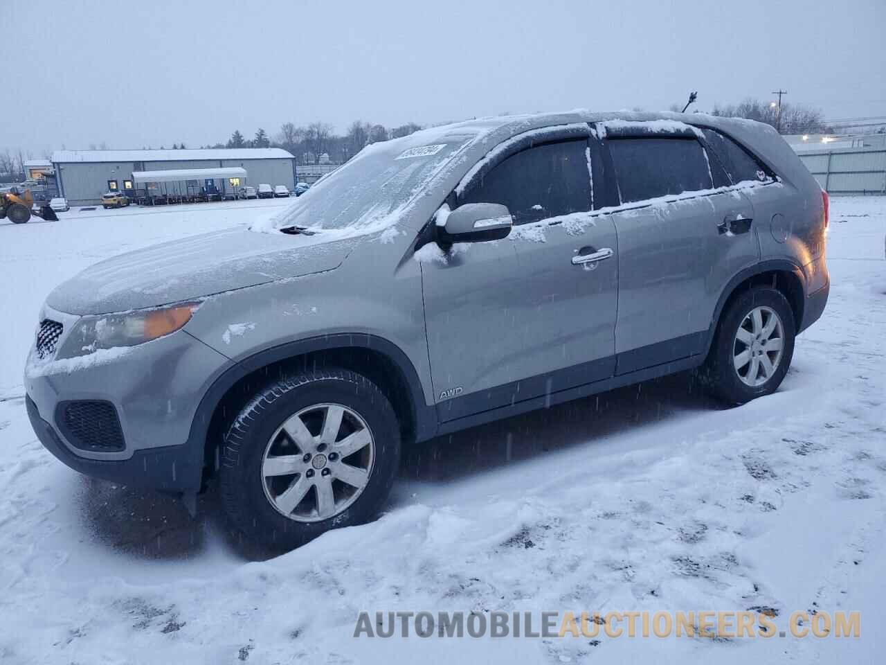 5XYKTCA17BG120058 KIA SORENTO 2011