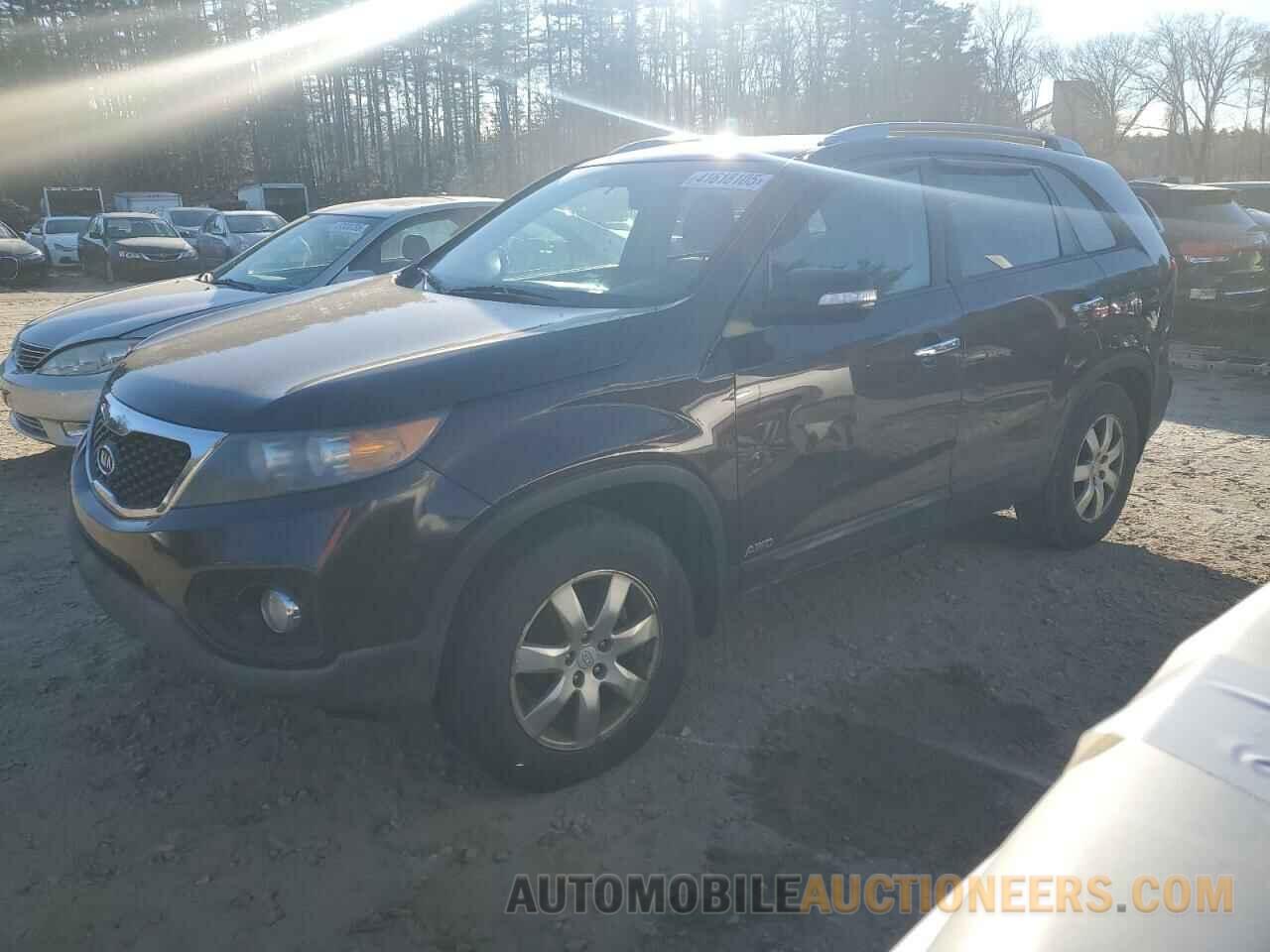 5XYKTCA18BG101048 KIA SORENTO 2011