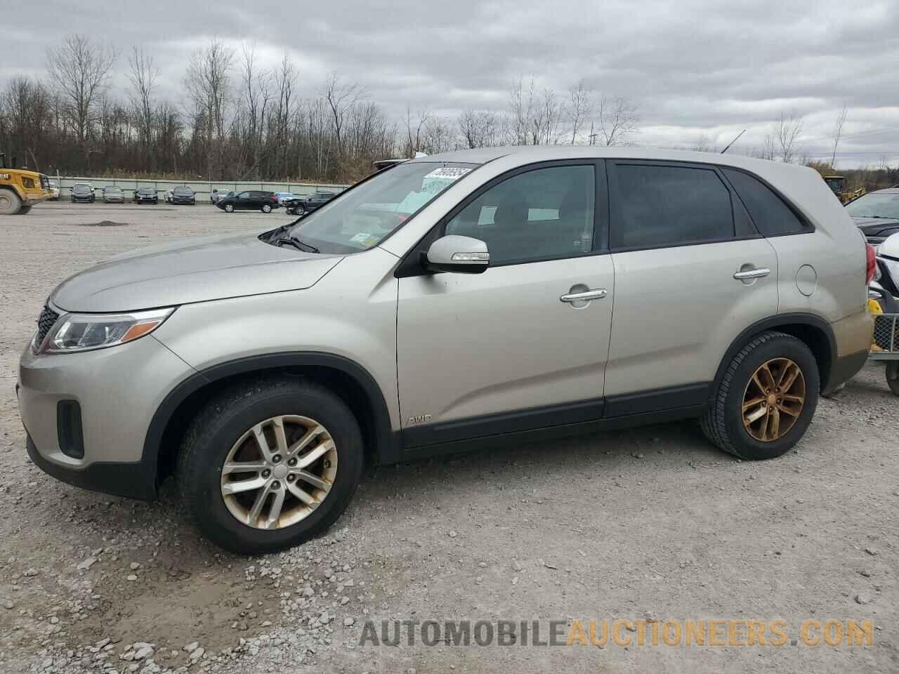 5XYKTCA60FG642497 KIA SORENTO 2015