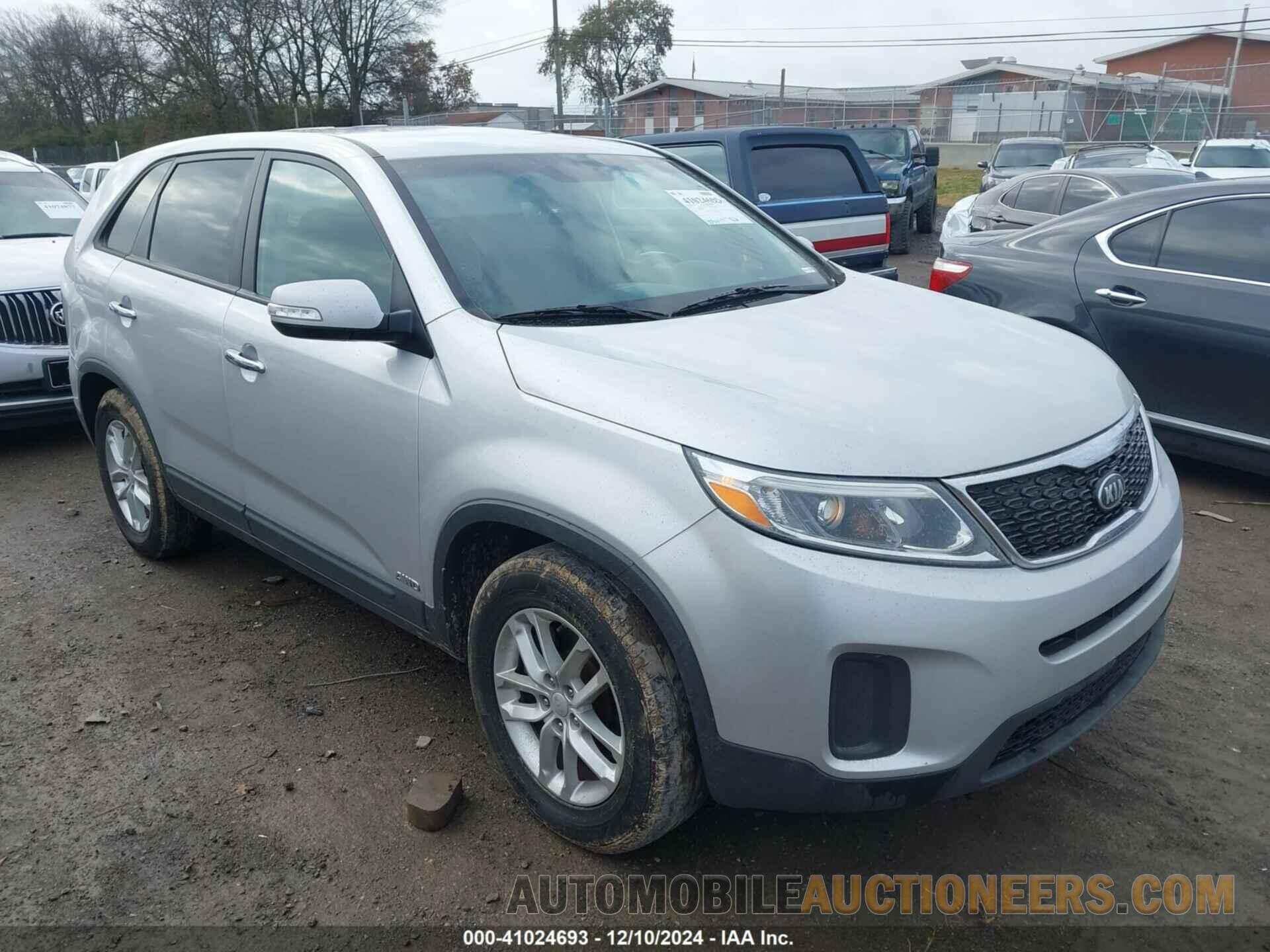 5XYKTCA63FG568959 KIA SORENTO 2015