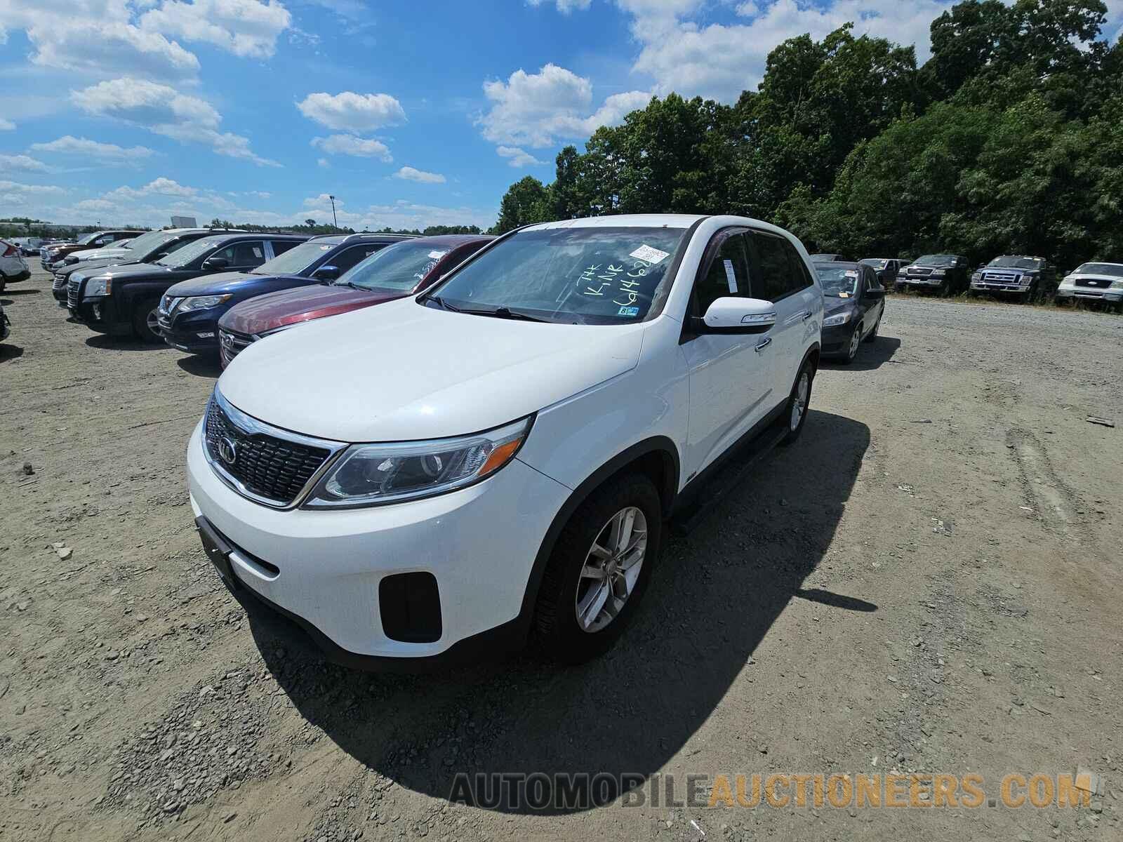 5XYKTCA64FG614623 Kia Sorento 2015