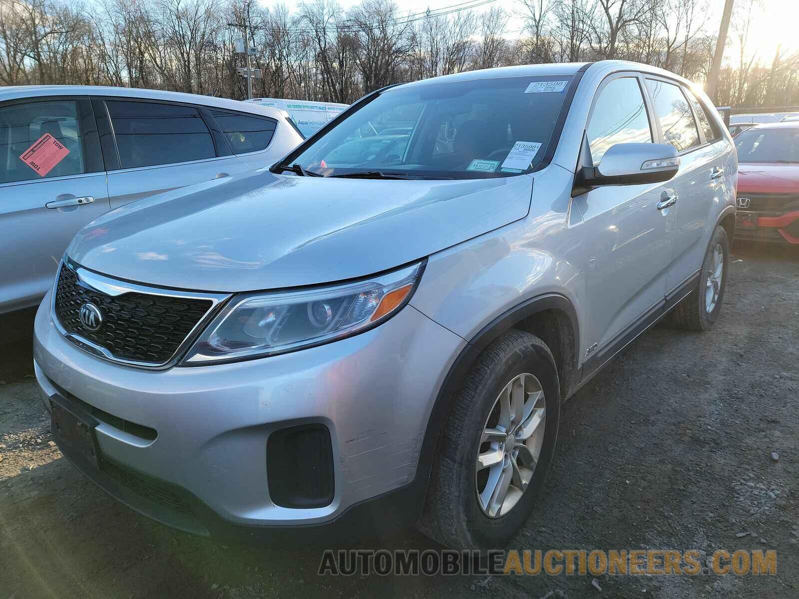 5XYKTCA65FG634153 Kia Sorento 2015