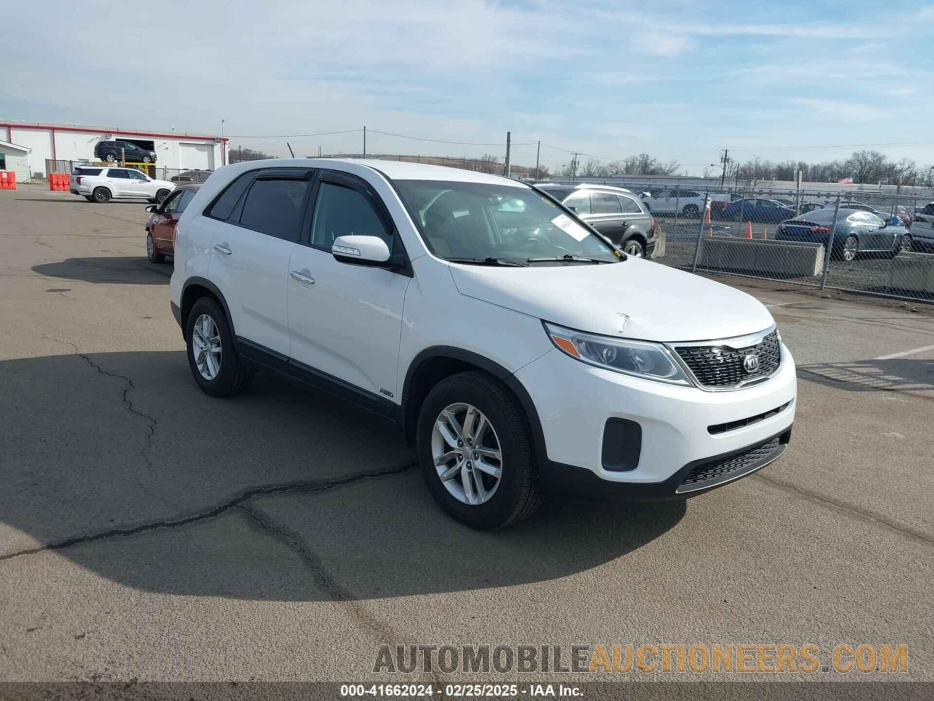 5XYKTCA6XFG582678 KIA SORENTO 2015