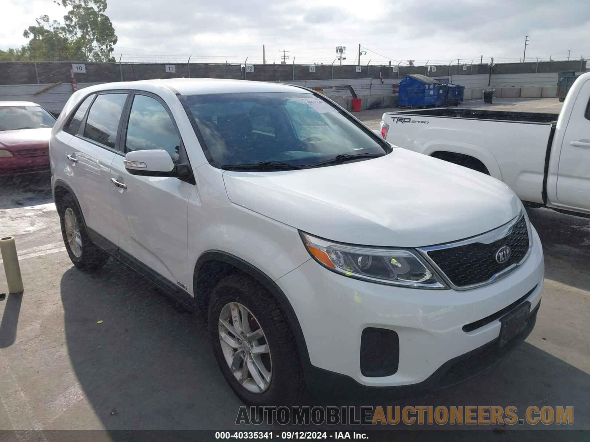 5XYKTCA6XFG602945 KIA SORENTO 2015