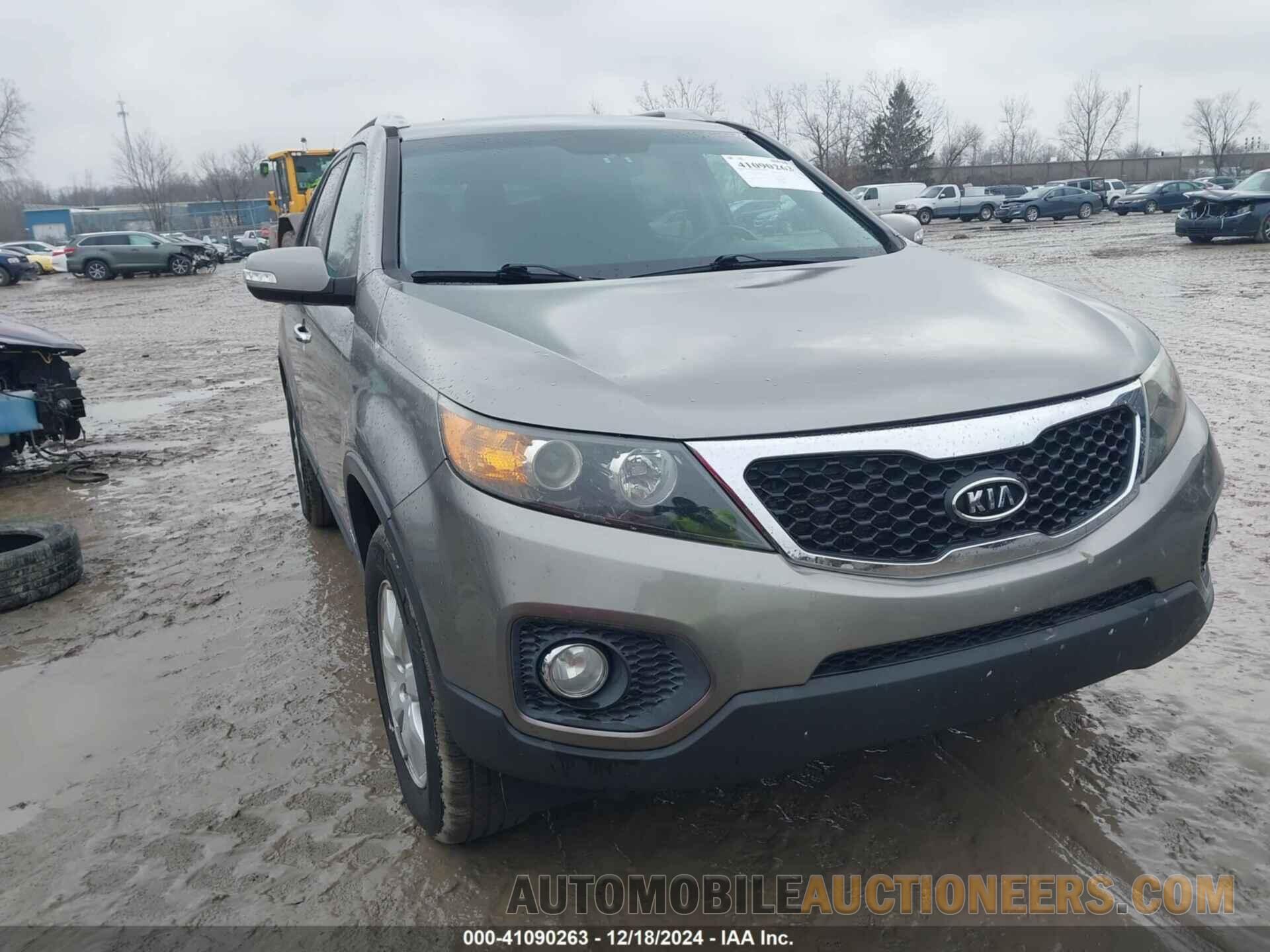 5XYKTDA13BG096136 KIA SORENTO 2011