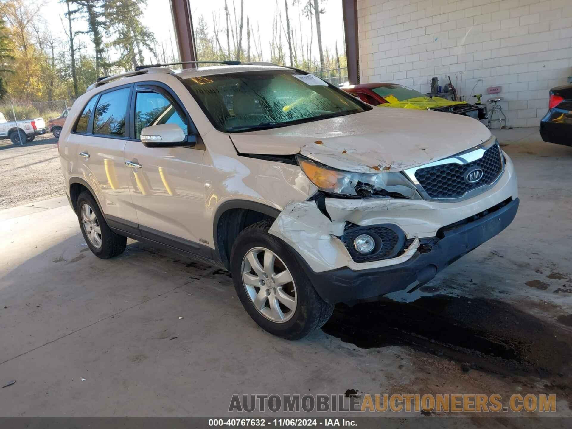 5XYKTDA17BG055301 KIA SORENTO 2011