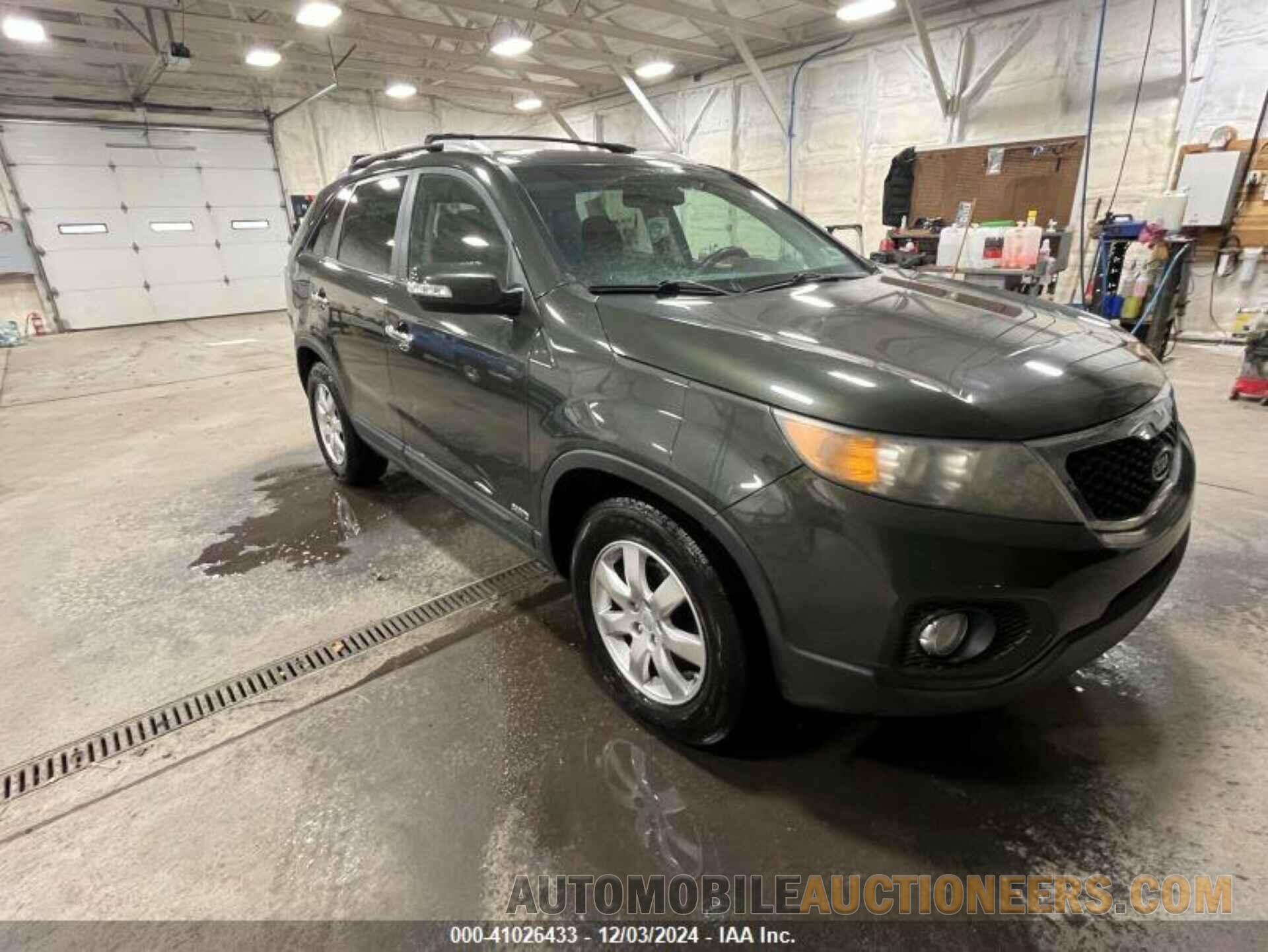 5XYKTDA21CG198853 KIA SORENTO 2012