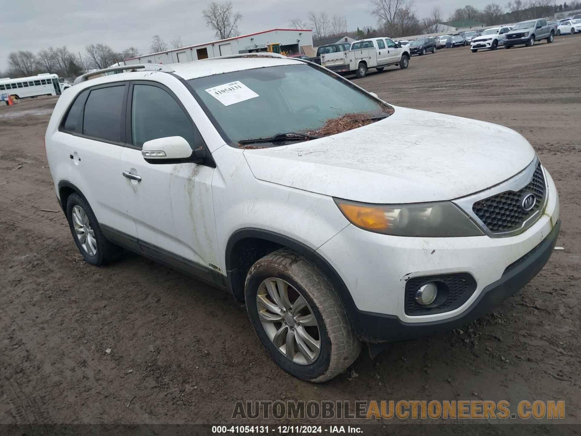 5XYKTDA26BG112516 KIA SORENTO 2011