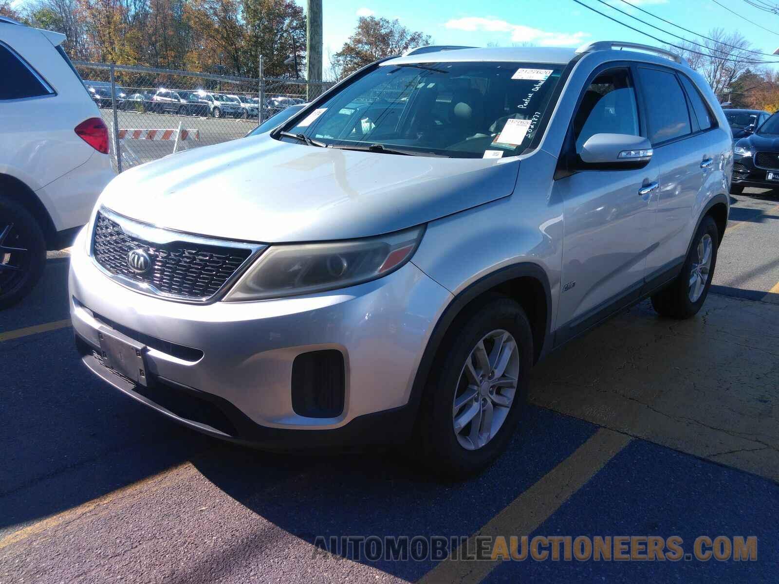 5XYKTDA75FG621773 Kia Sorento 2015