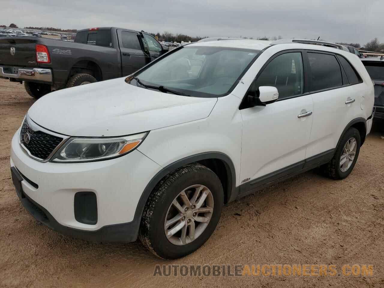 5XYKTDA78FG605843 KIA SORENTO 2015