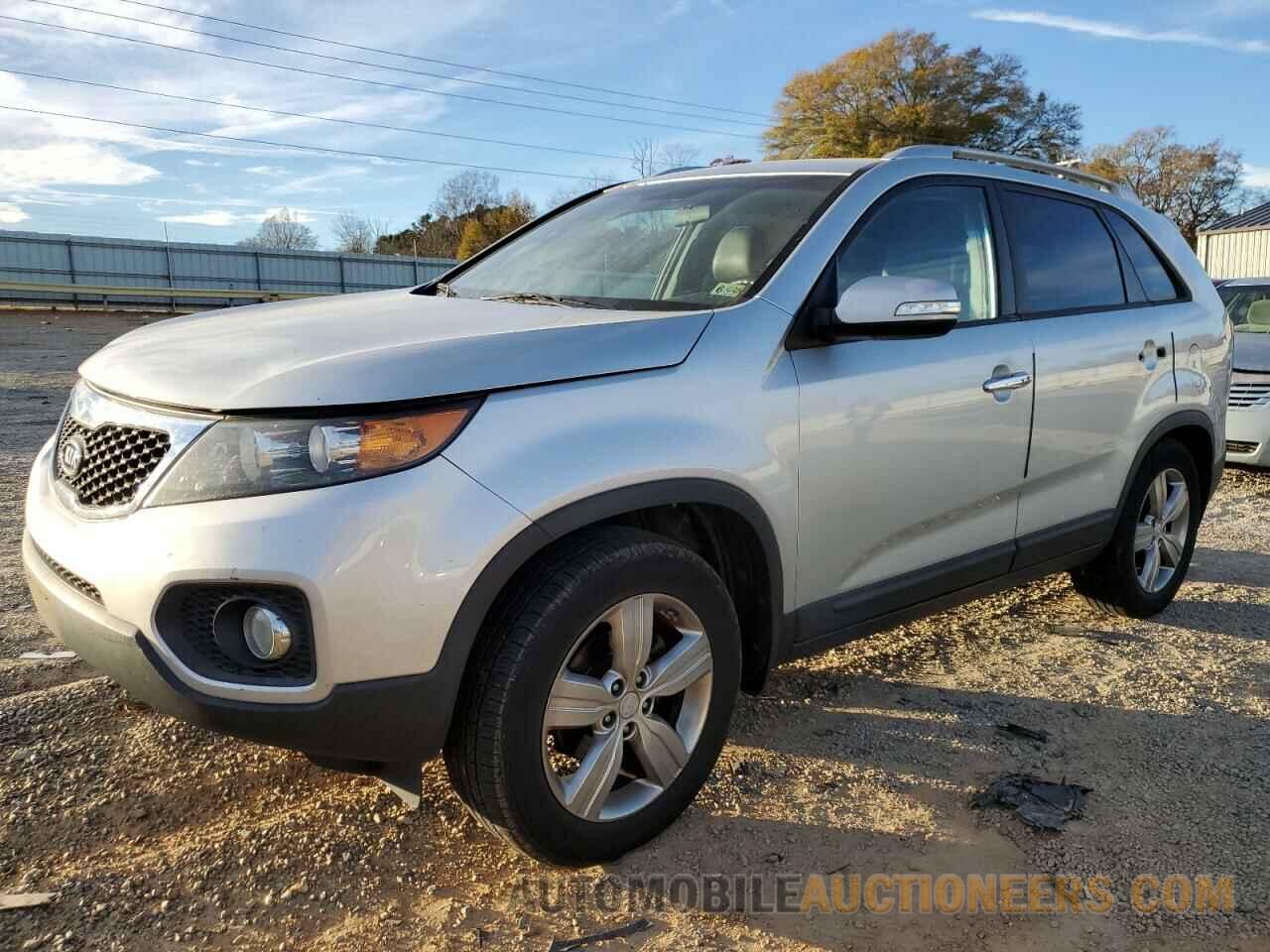 5XYKU3A61DG394013 KIA SORENTO 2013