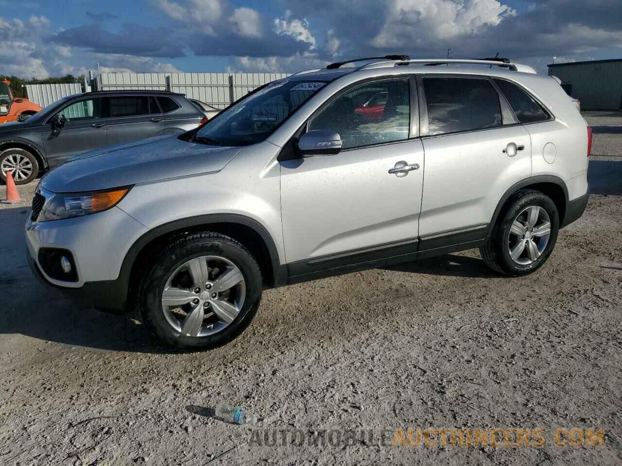 5XYKU3A6XDG405266 KIA SORENTO 2013