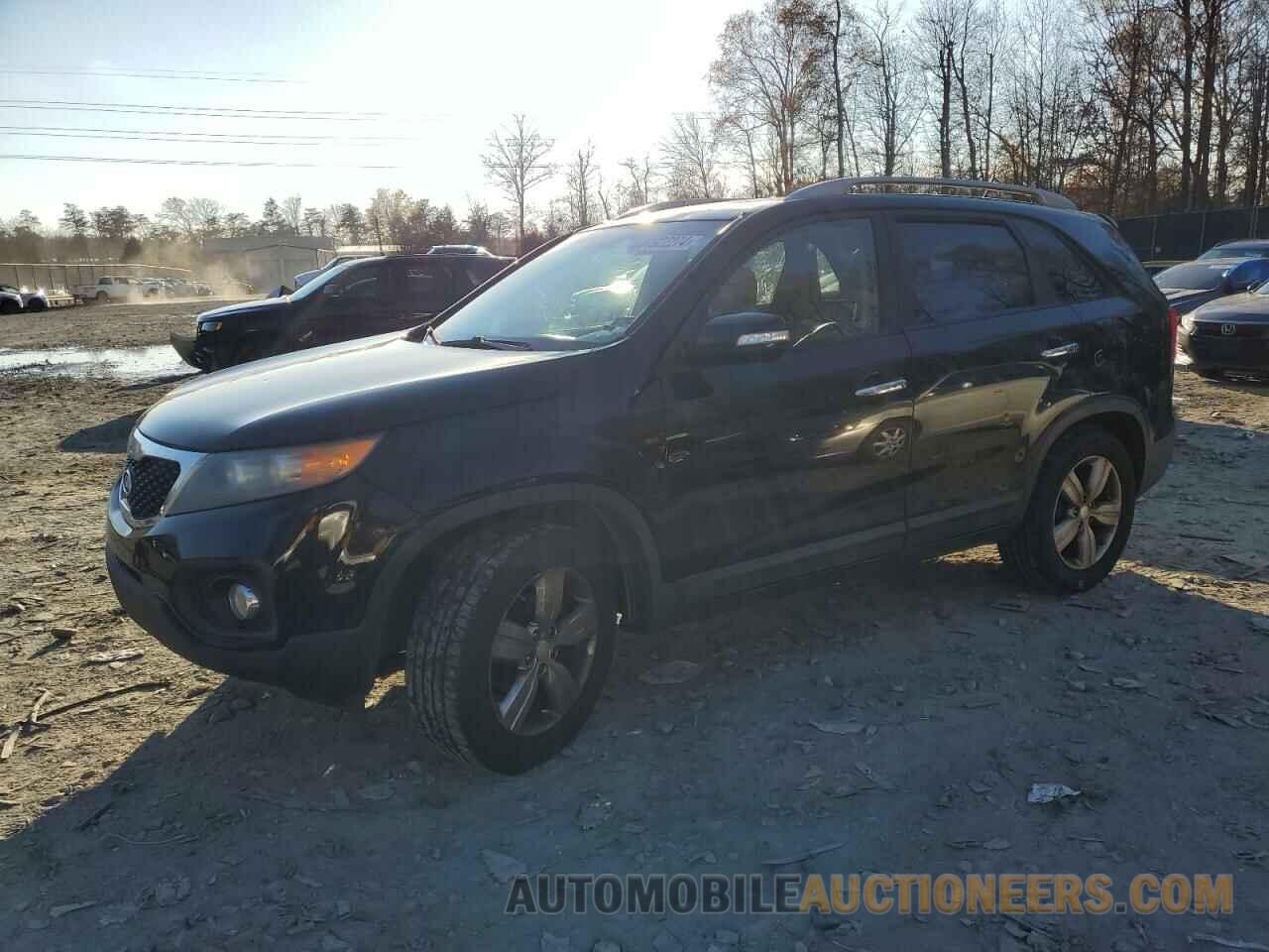 5XYKU4A23DG400851 KIA SORENTO 2013