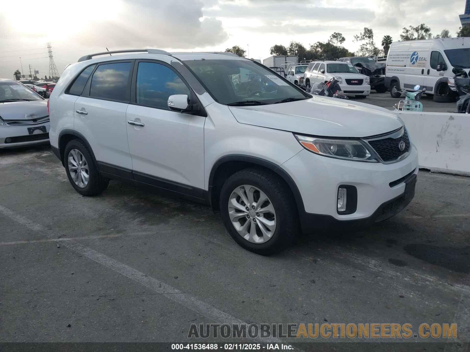 5XYKU4A70FG612752 KIA SORENTO 2015