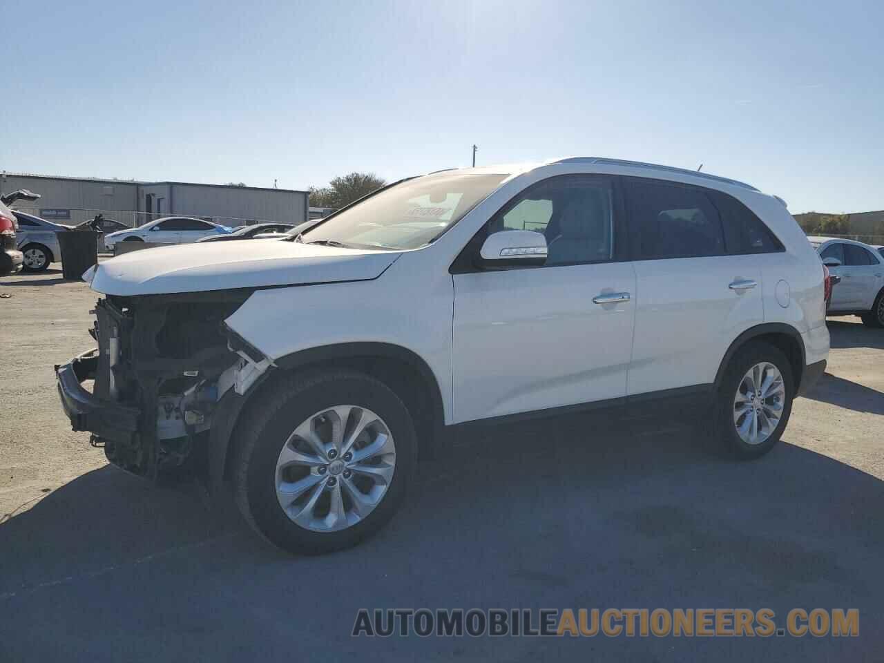 5XYKU4A79FG635155 KIA SORENTO 2015