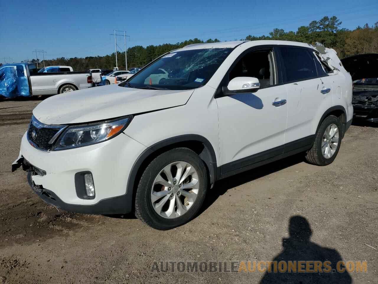 5XYKU4A79FG652165 KIA SORENTO 2015