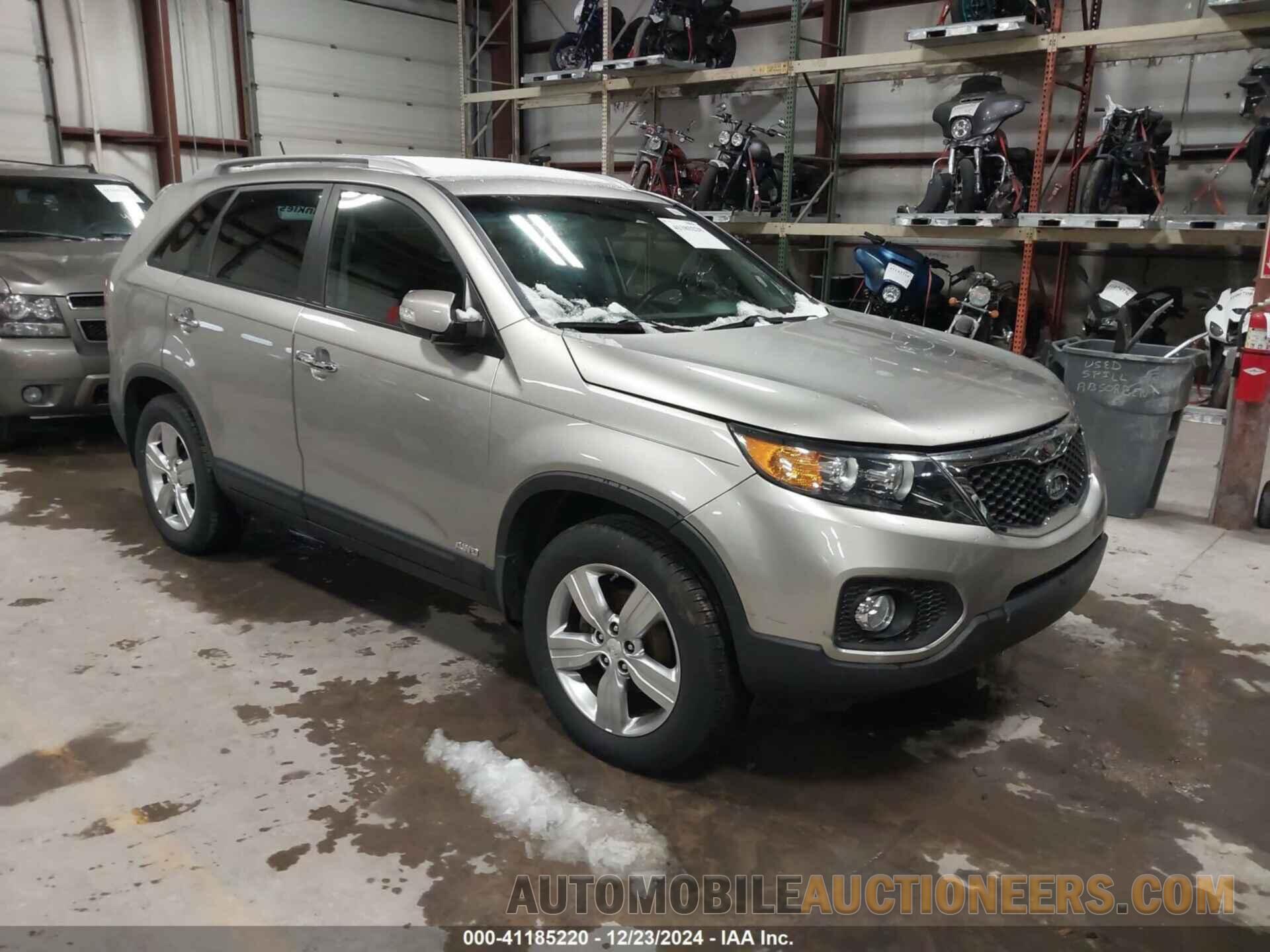 5XYKUCA67DG380083 KIA SORENTO 2013