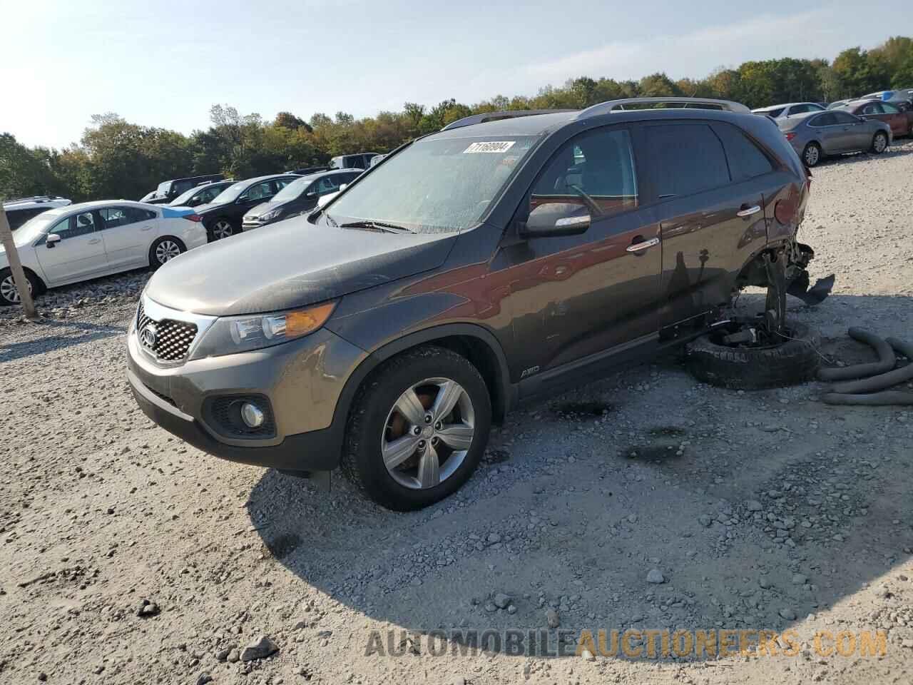 5XYKUDA21DG410908 KIA SORENTO 2013