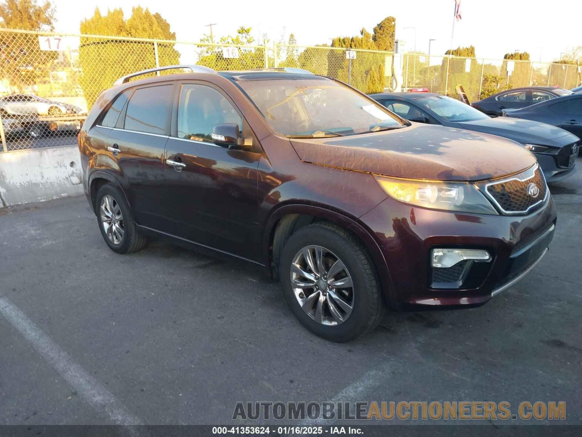 5XYKW4A25CG283007 KIA SORENTO 2012