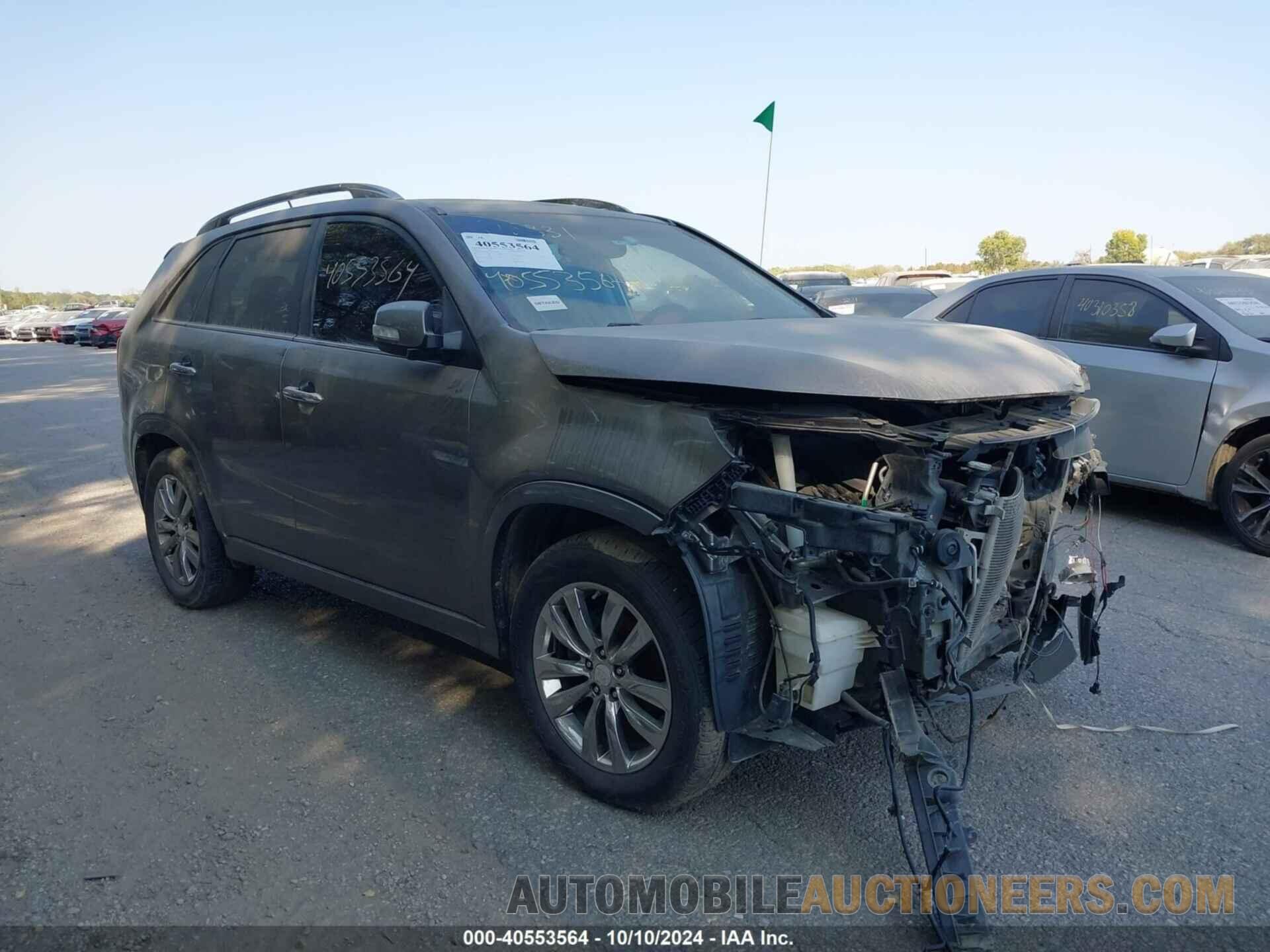 5XYKW4A25DG392486 KIA SORENTO 2013