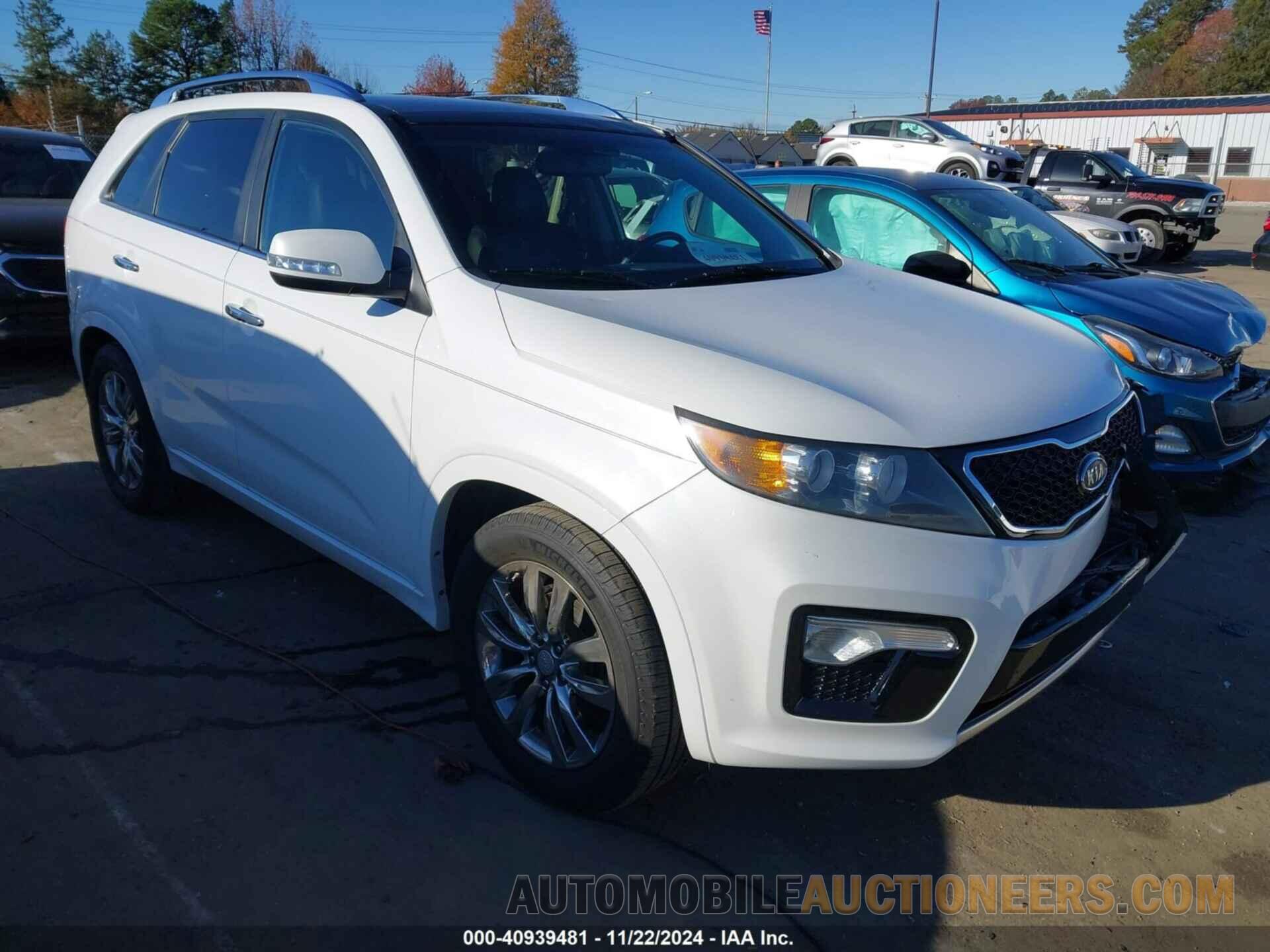 5XYKW4A26DG346052 KIA SORENTO 2013