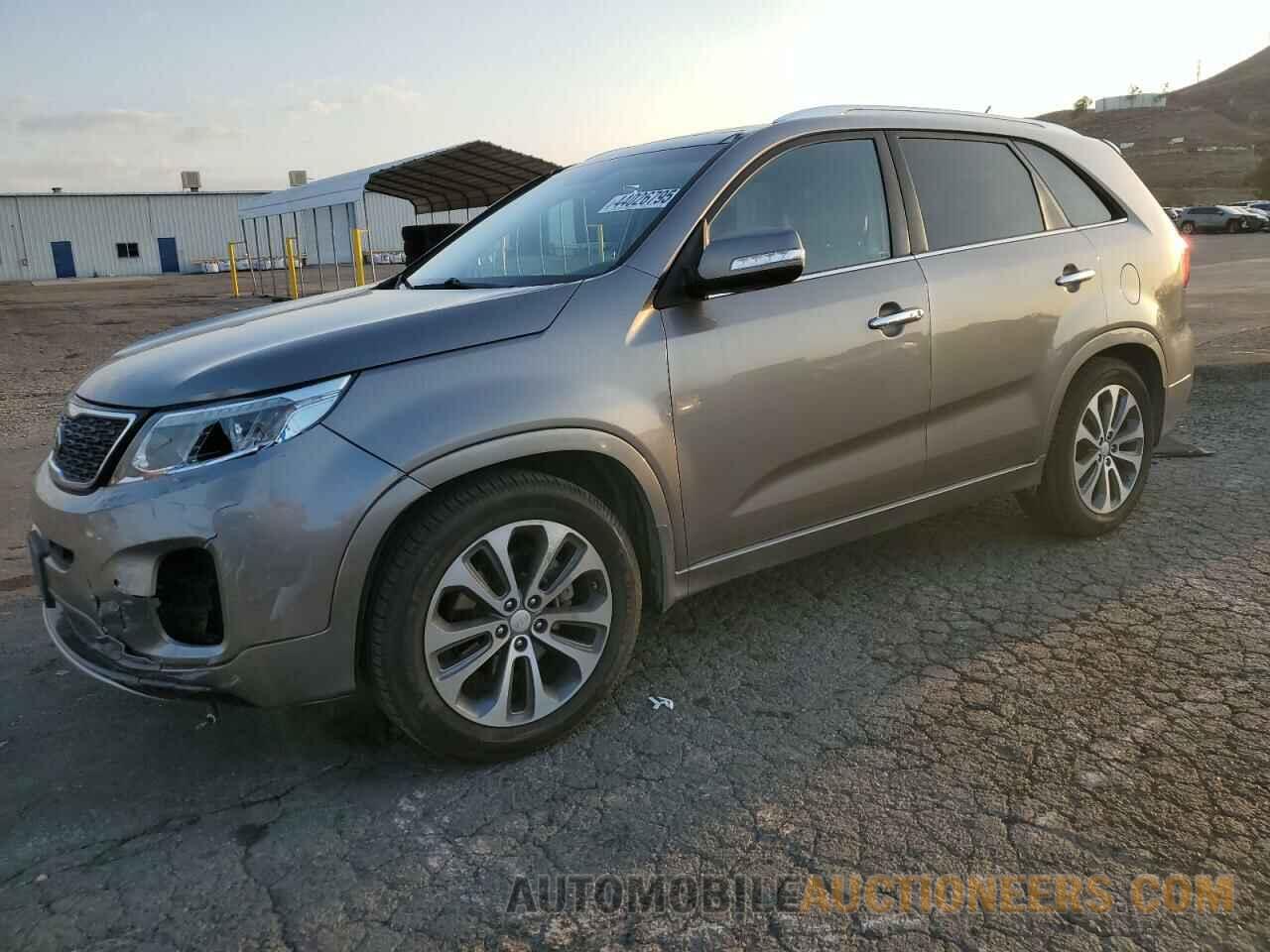 5XYKW4A71FG616772 KIA SORENTO 2015