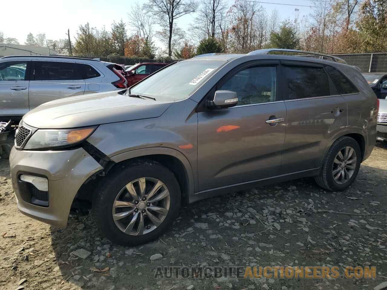 5XYKWDA21DG313766 KIA SORENTO 2013