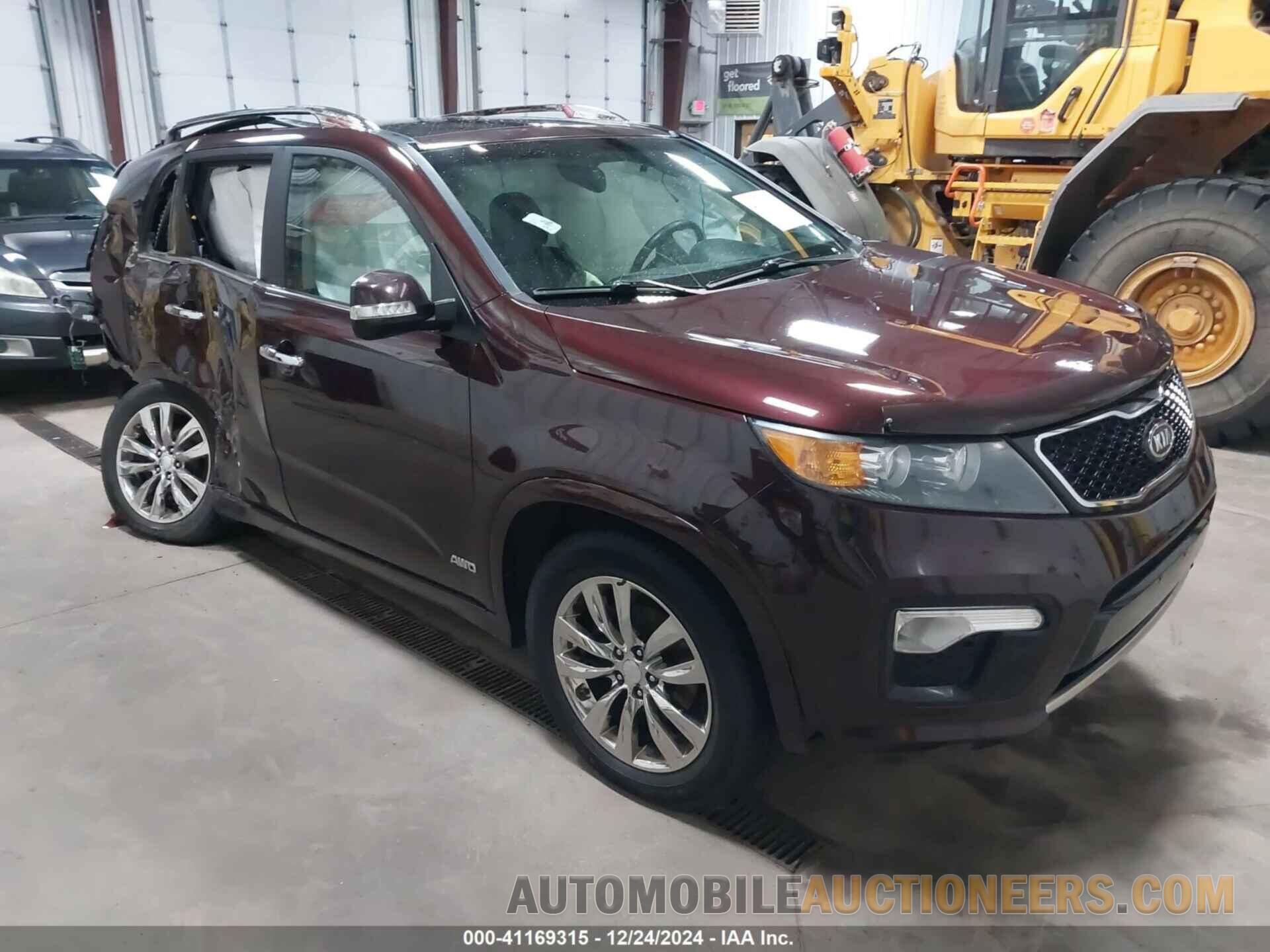 5XYKWDA2XDG381984 KIA SORENTO 2013