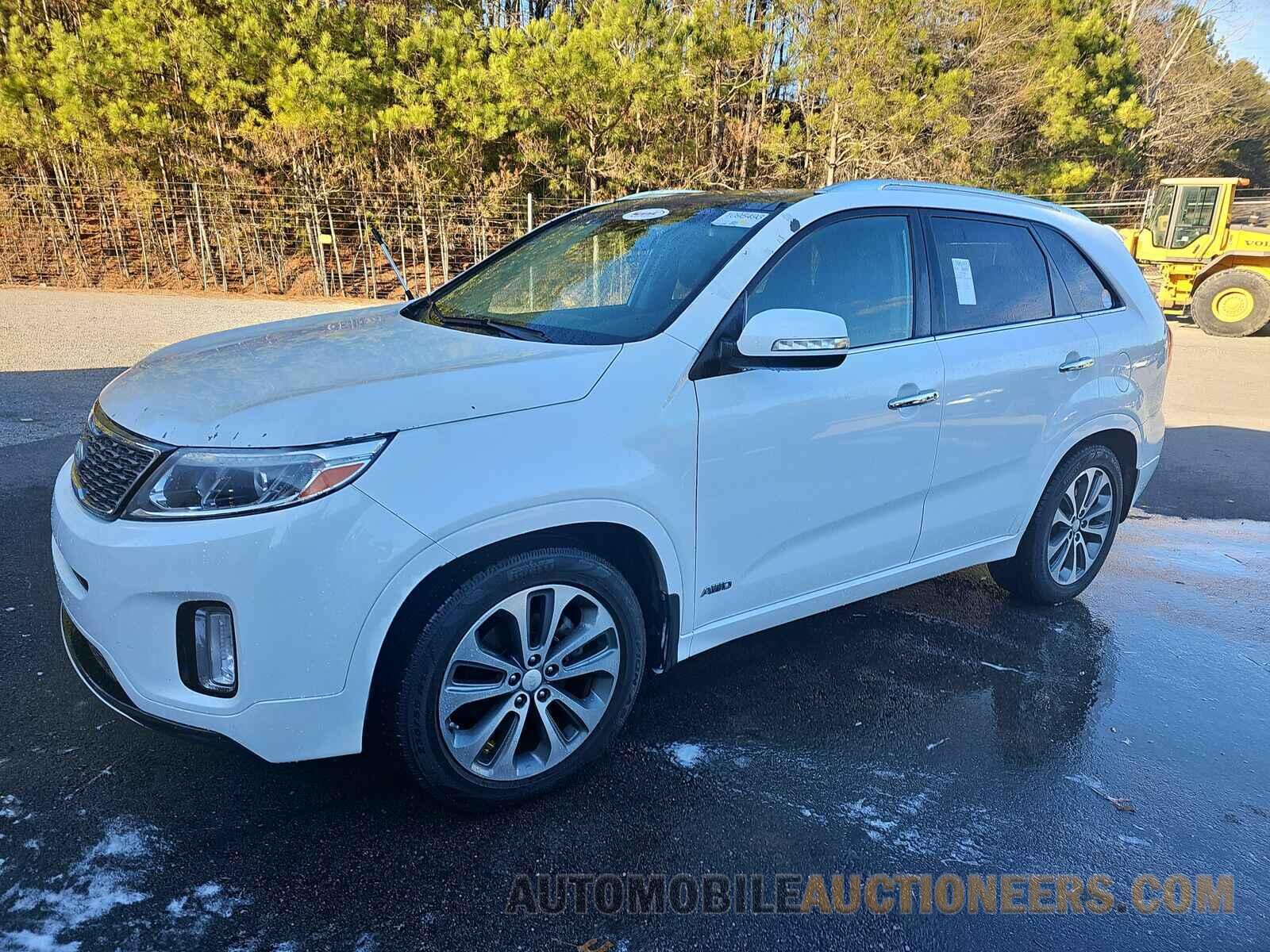 5XYKWDA73FG560446 Kia Sorento 2015