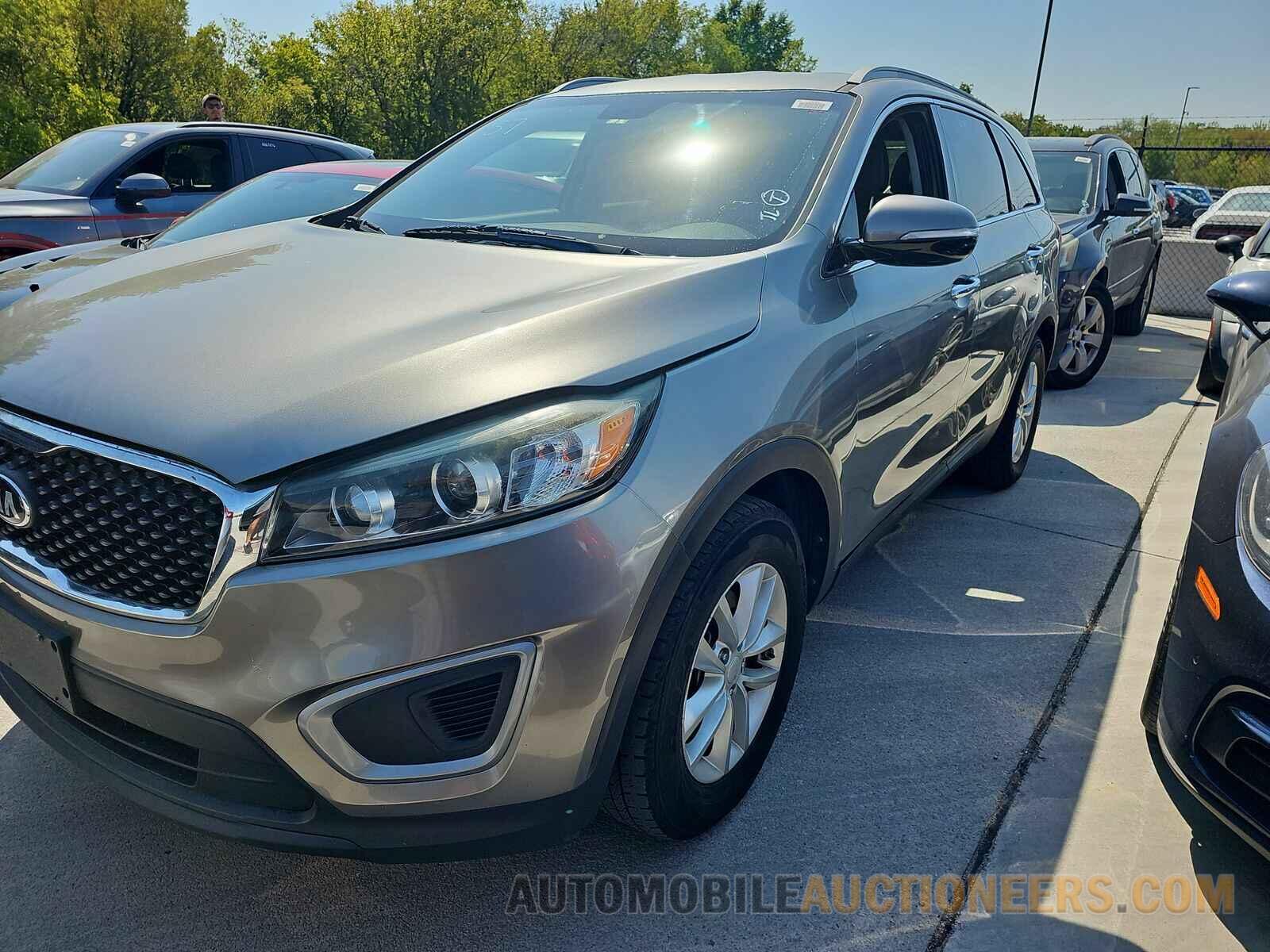 5XYPG4A30GG030677 Kia Sorento 2016