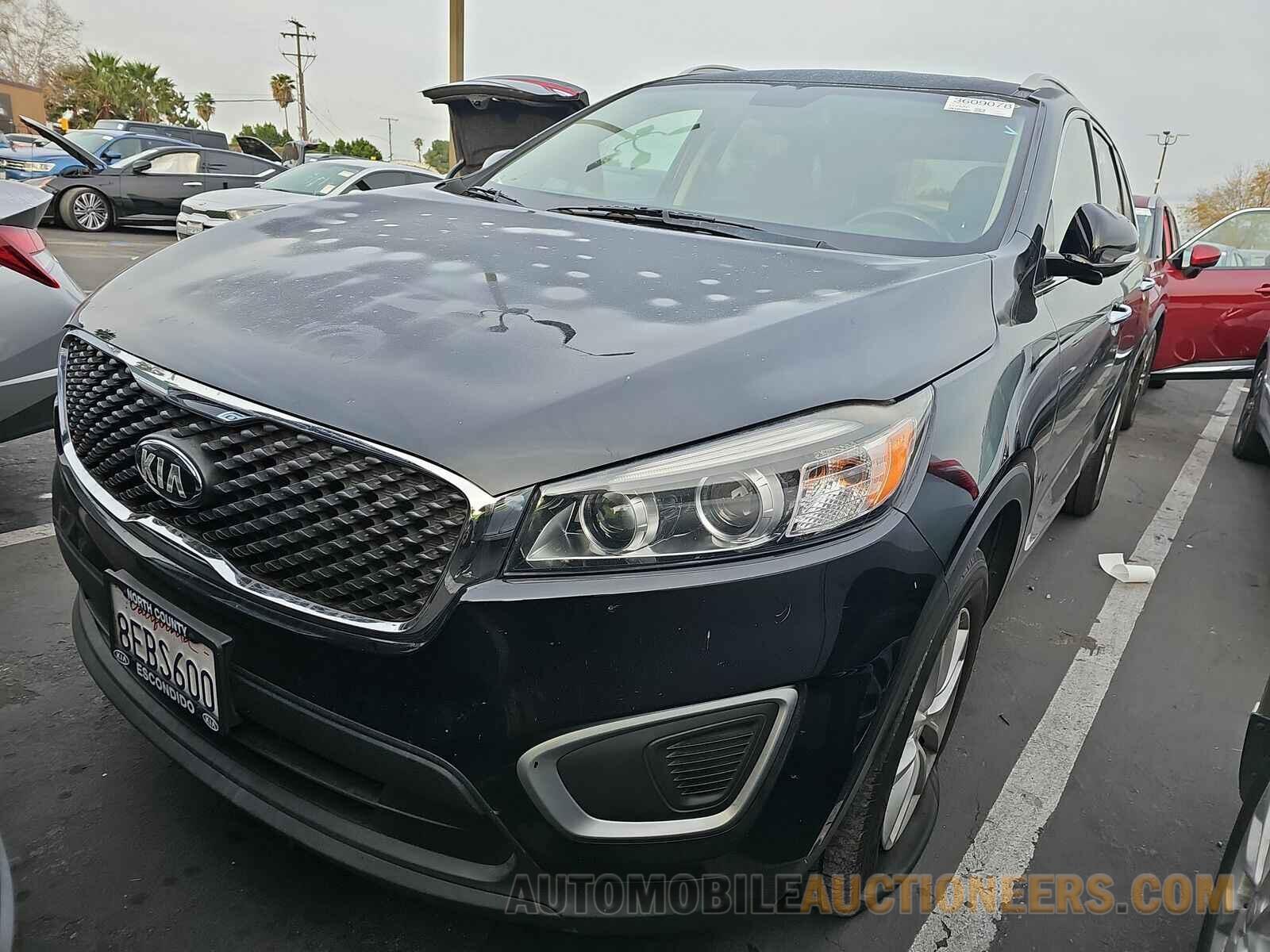 5XYPG4A30JG348242 Kia Sorento 2018