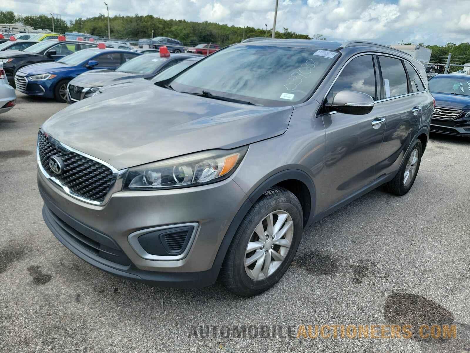 5XYPG4A31GG037038 Kia Sorento 2016