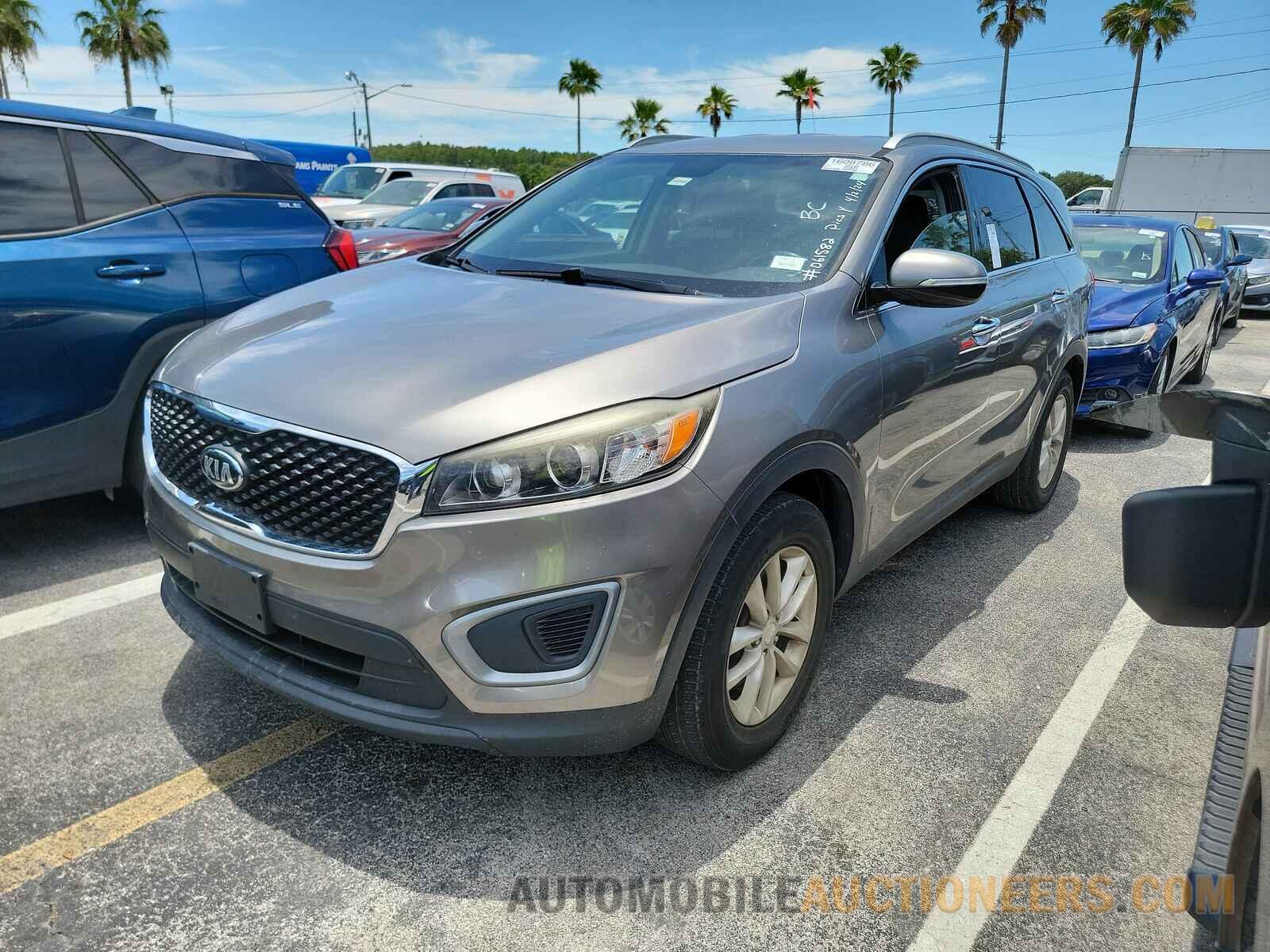 5XYPG4A31GG061582 Kia Sorento 2016