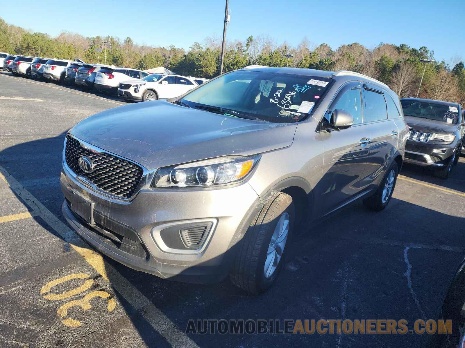 5XYPG4A31HG254686 Kia Sorento 2017