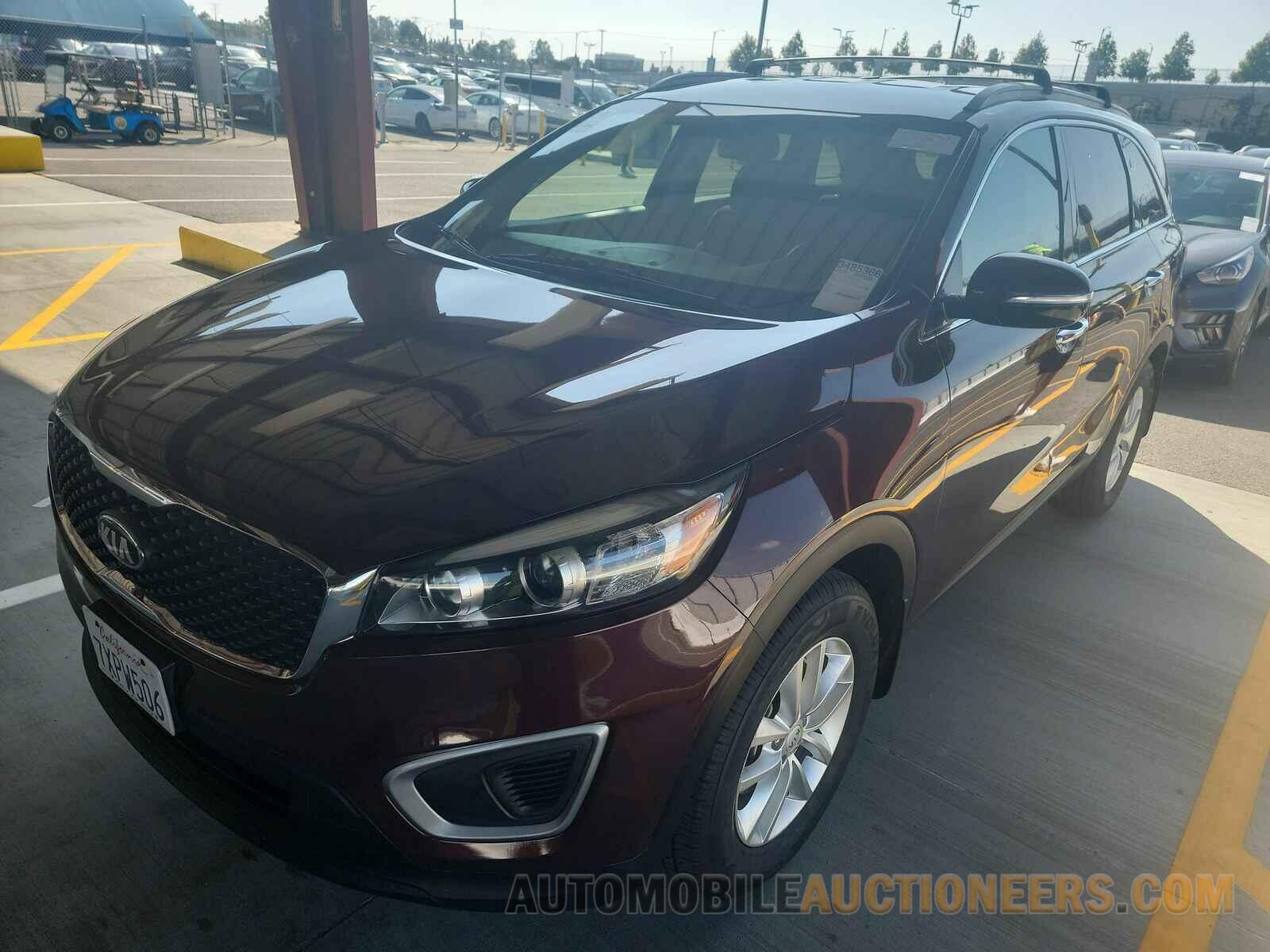 5XYPG4A31HG298008 Kia Sorento 2017