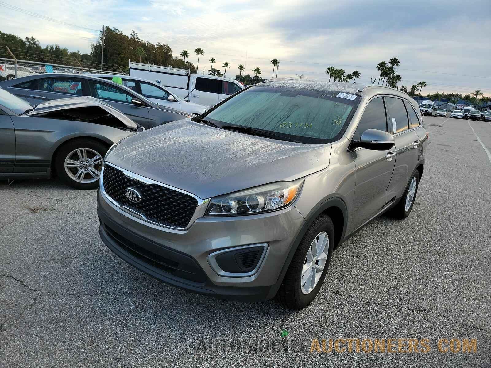 5XYPG4A32GG037131 Kia Sorento 2016