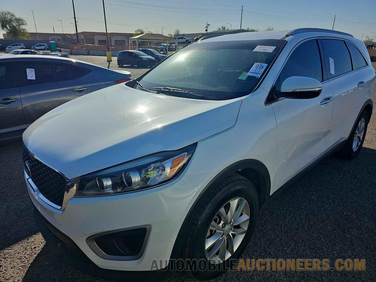 5XYPG4A32HG266894 Kia Sorento 2017