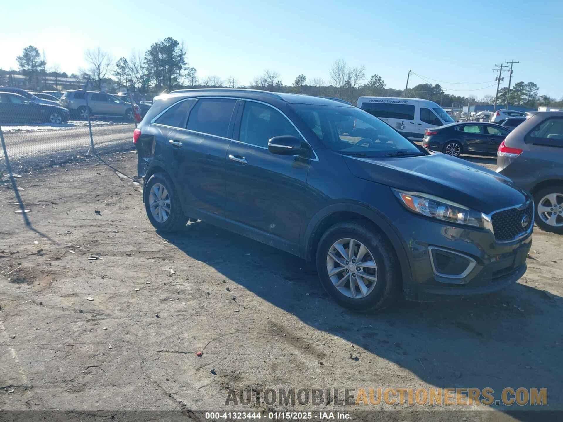 5XYPG4A32HG284408 KIA SORENTO 2017