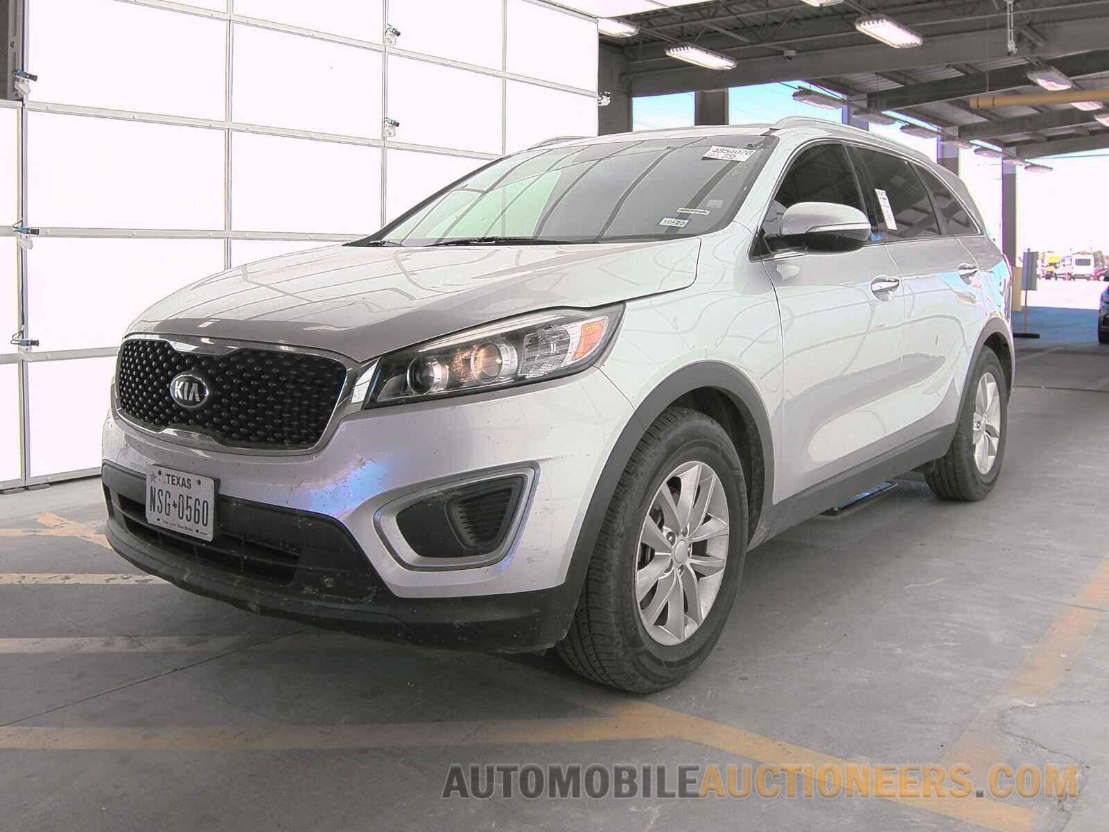 5XYPG4A32HG303667 Kia Sorento 2017