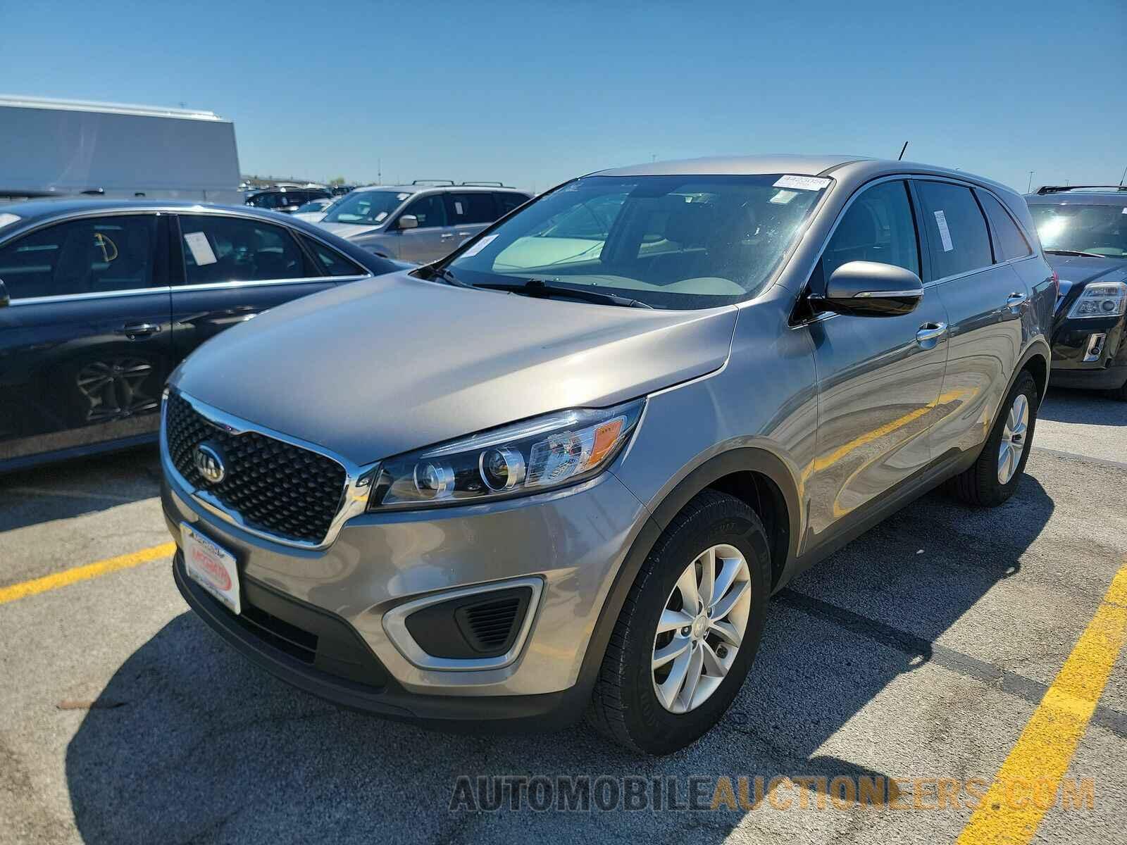 5XYPG4A32JG429758 Kia Sorento 2018