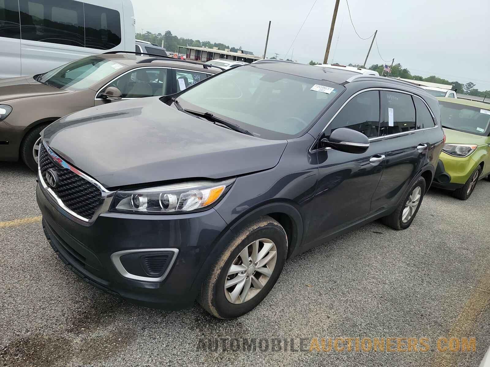 5XYPG4A33HG280352 Kia Sorento 2017