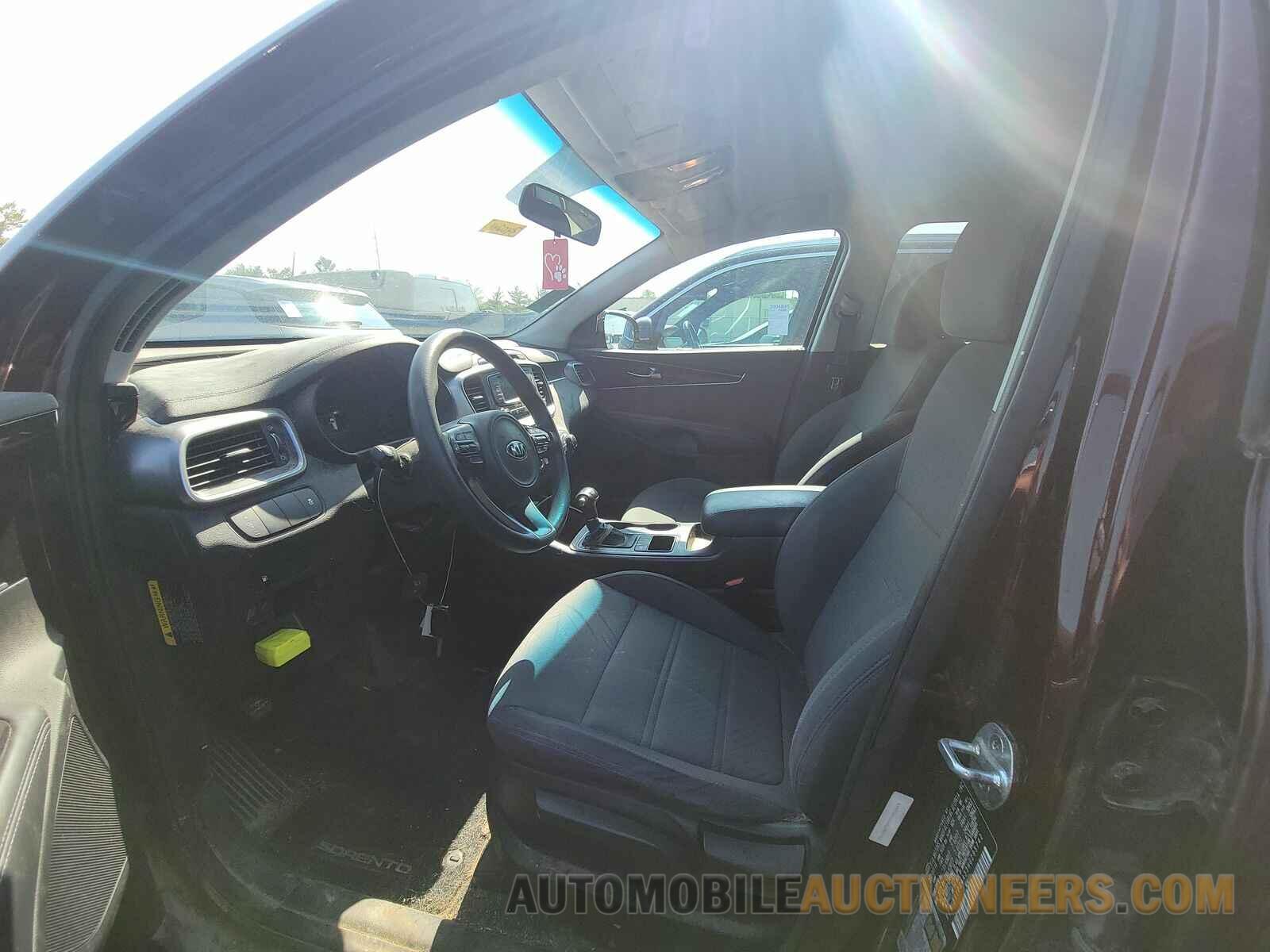 5XYPG4A33HG295742 Kia Sorento 2017