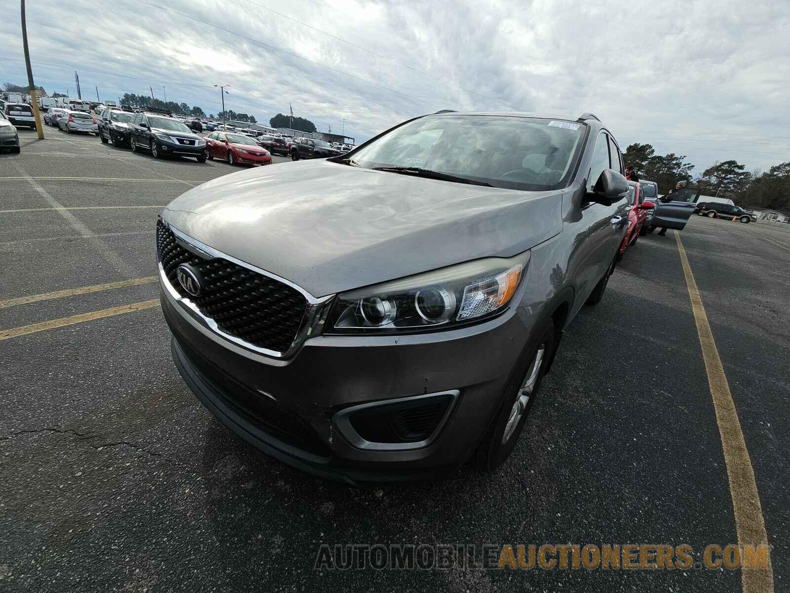 5XYPG4A34GG070177 Kia Sorento 2016