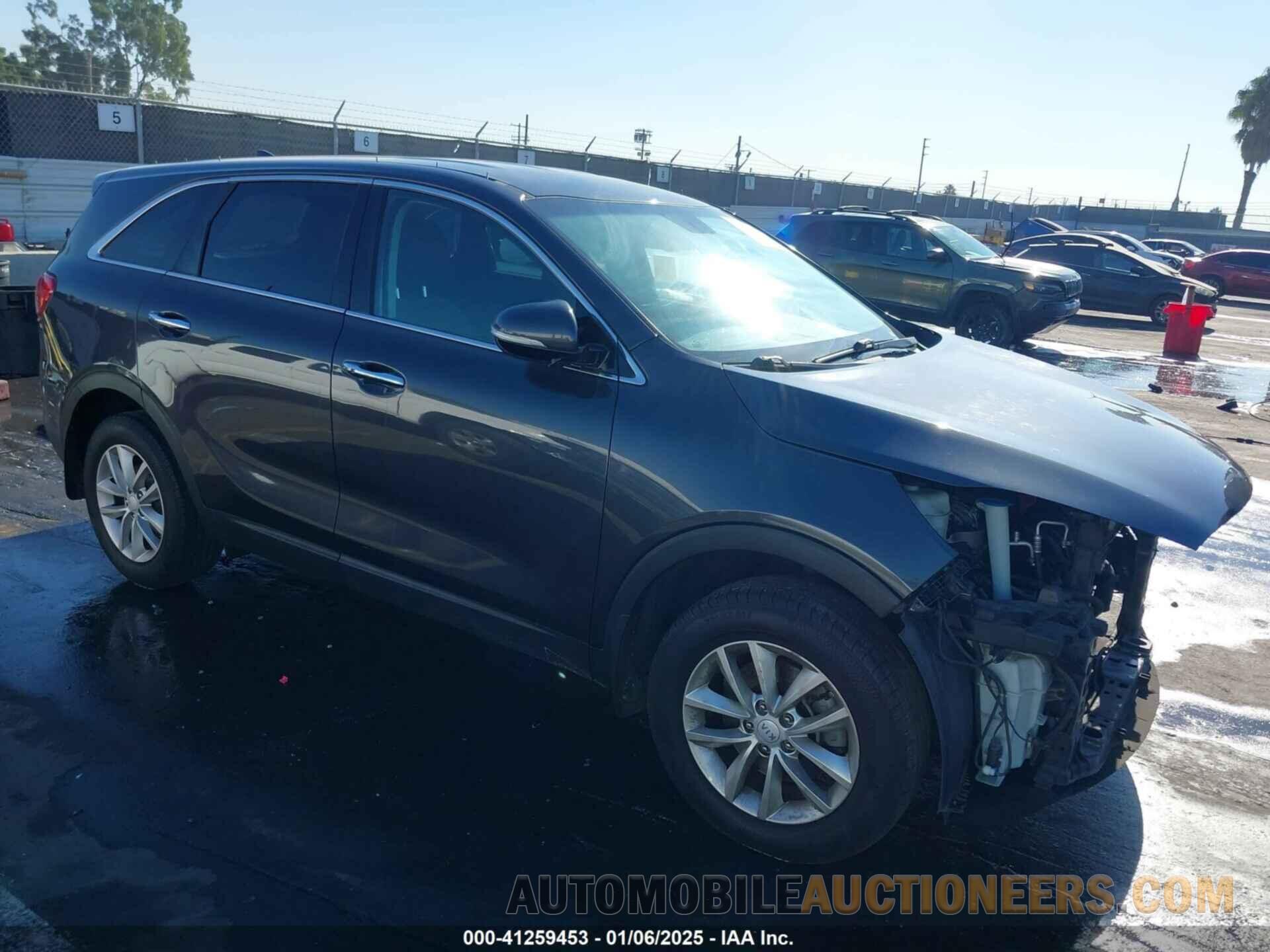 5XYPG4A34HG283048 KIA SORENTO 2017