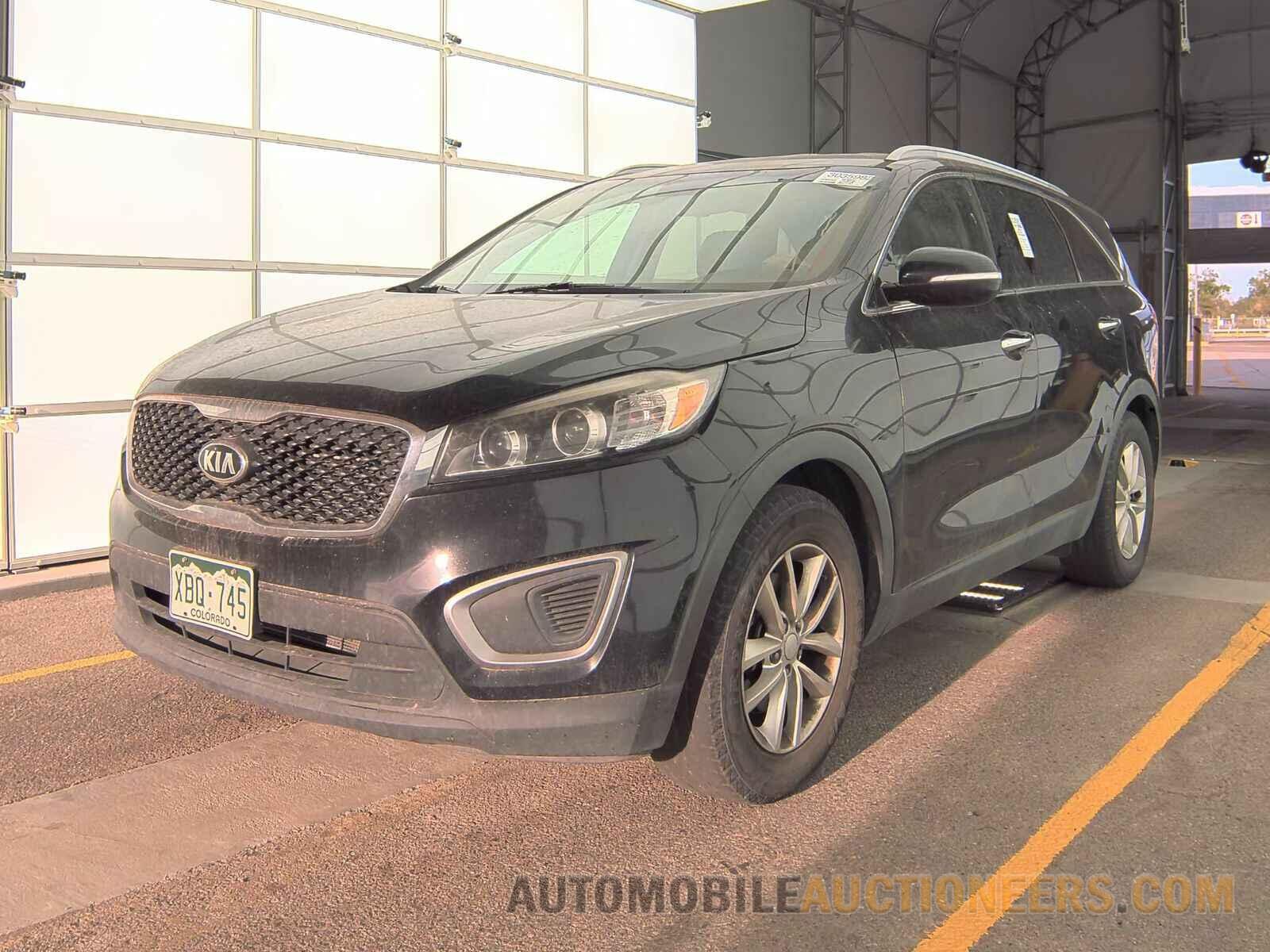 5XYPG4A35GG059477 Kia Sorento 2016