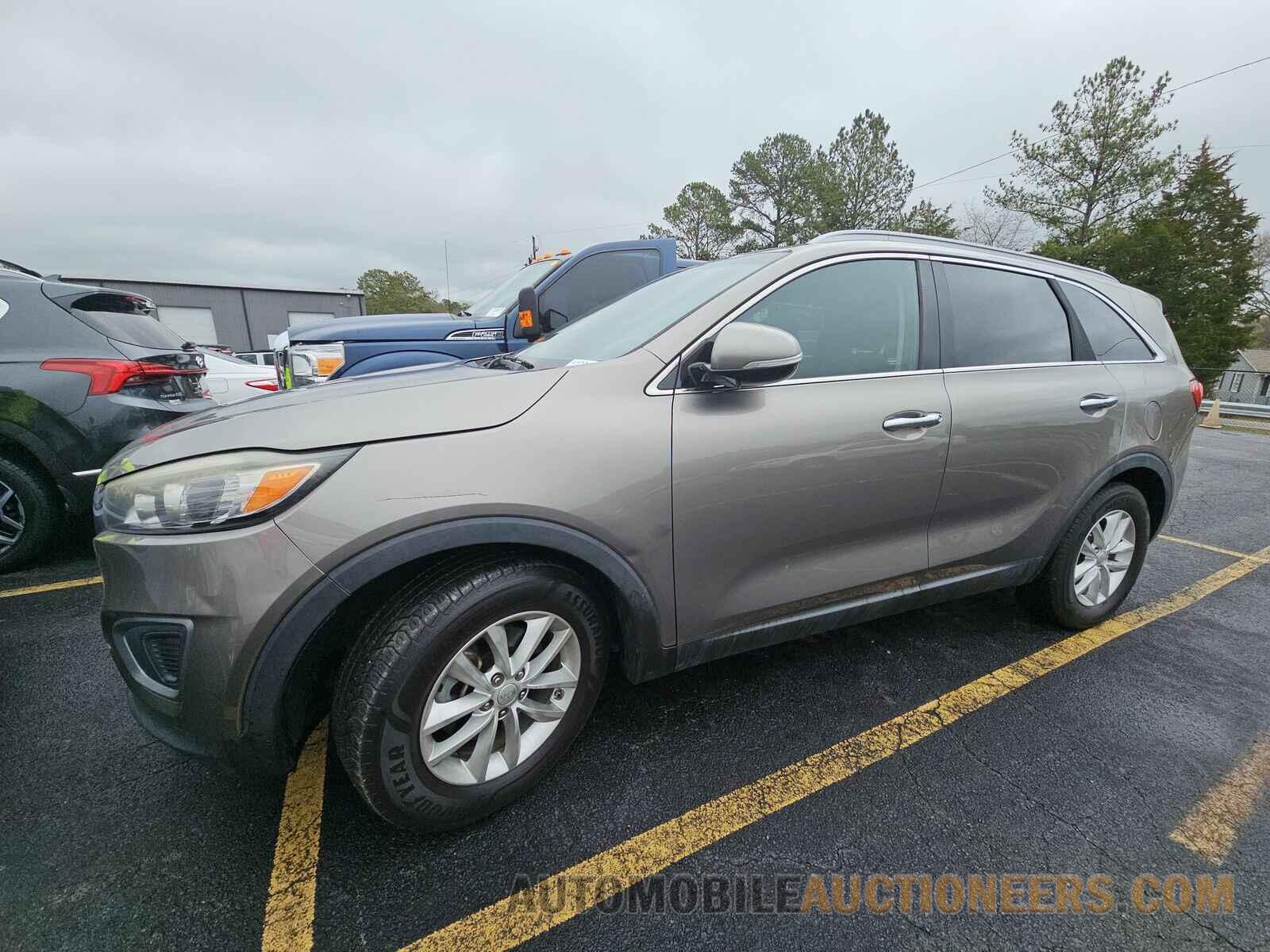 5XYPG4A35GG101307 Kia Sorento 2016