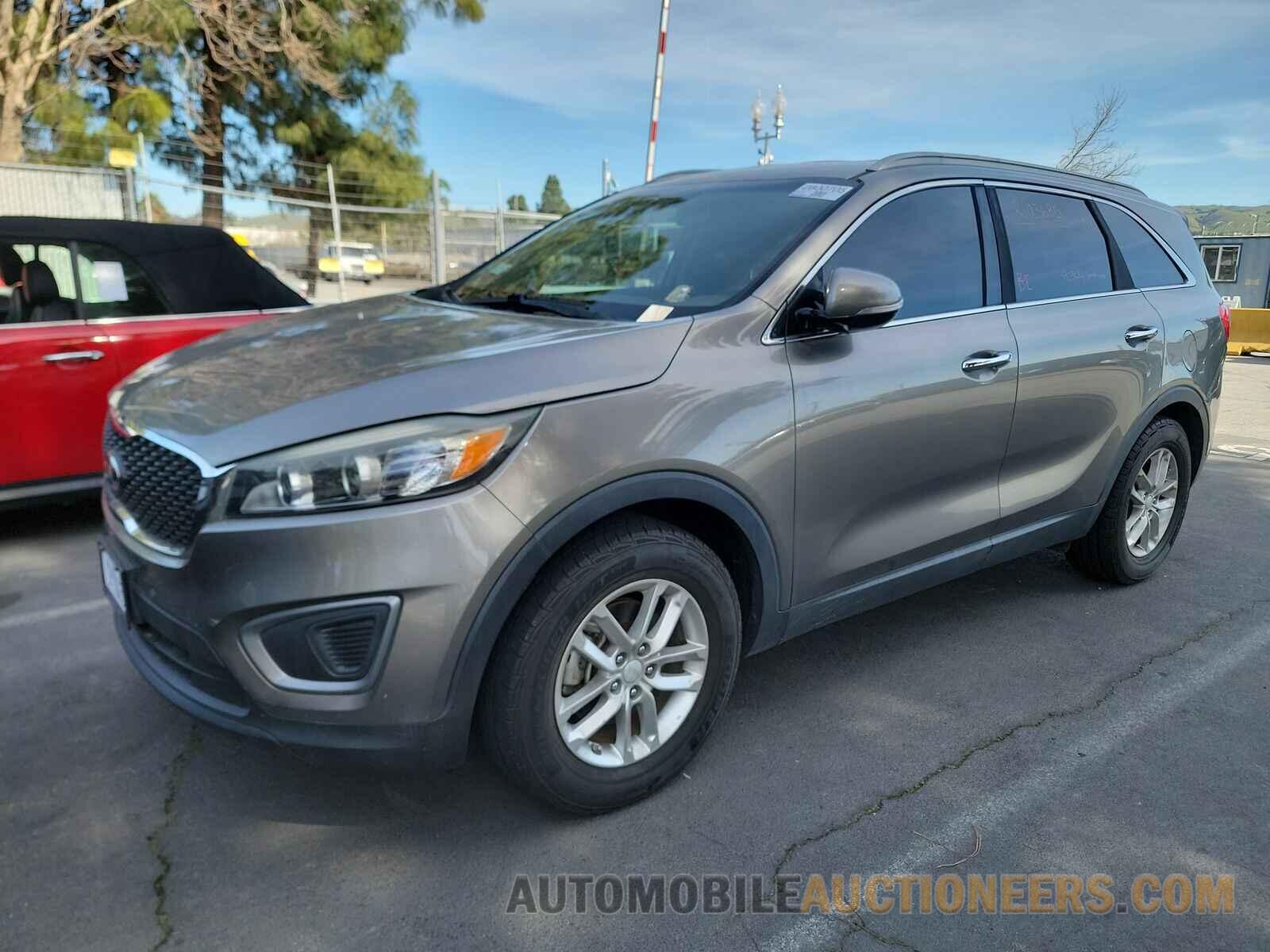 5XYPG4A35GG103669 Kia Sorento 2016