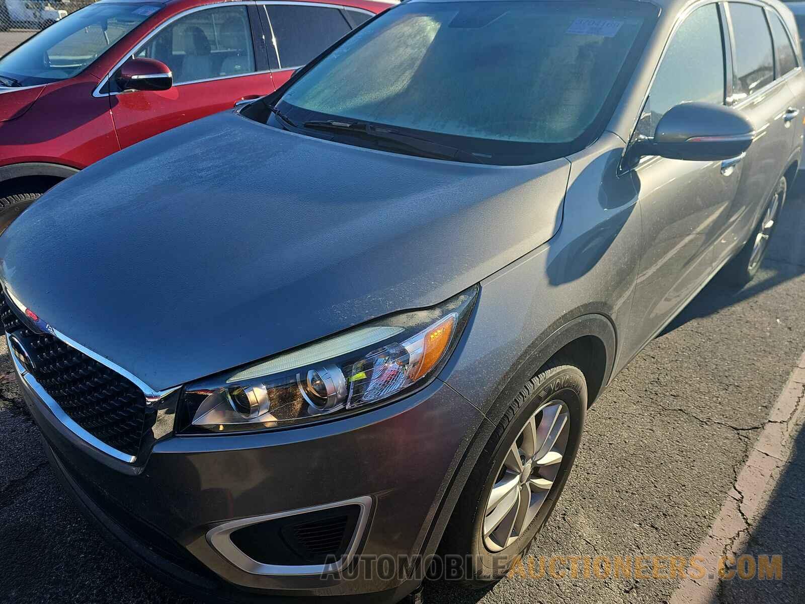 5XYPG4A35GG106555 Kia Sorento 2016